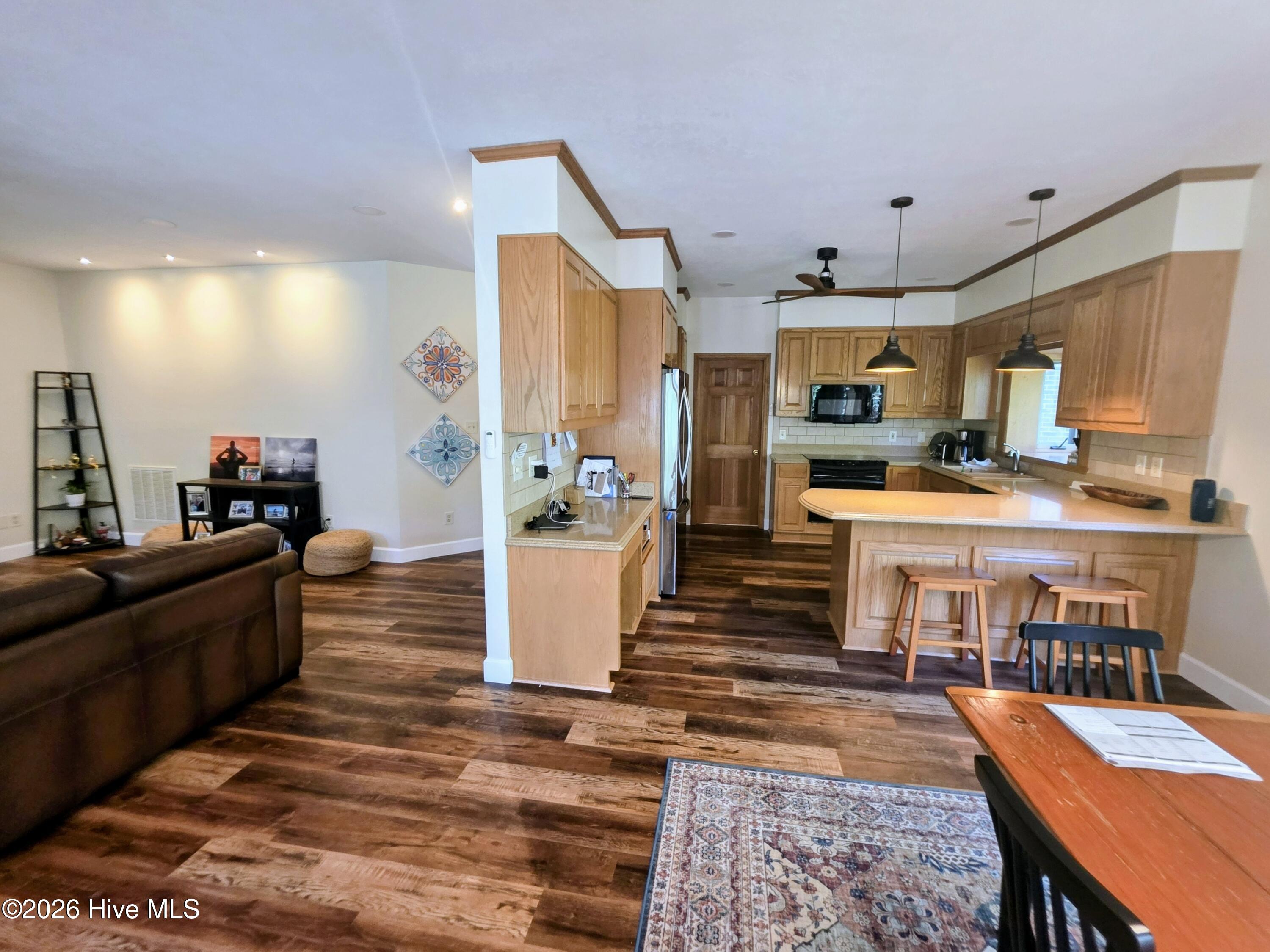 310 Divot Court Property Photo 17