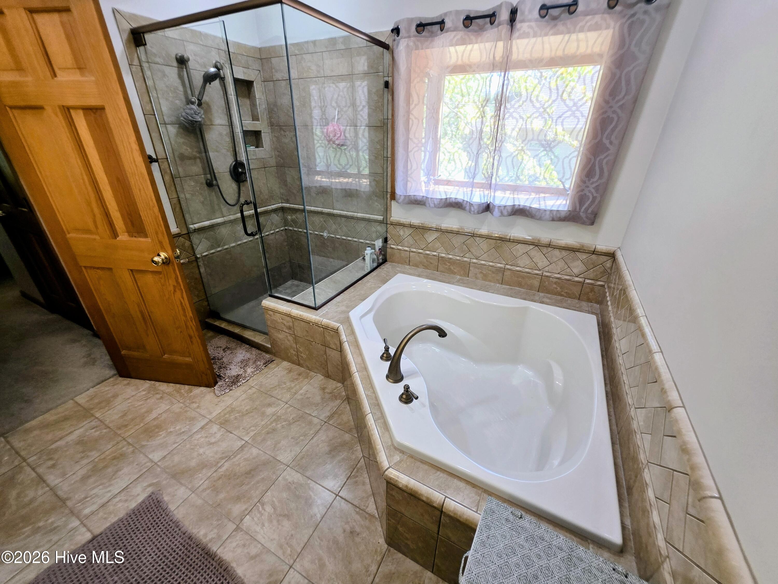 310 Divot Court Property Photo 25