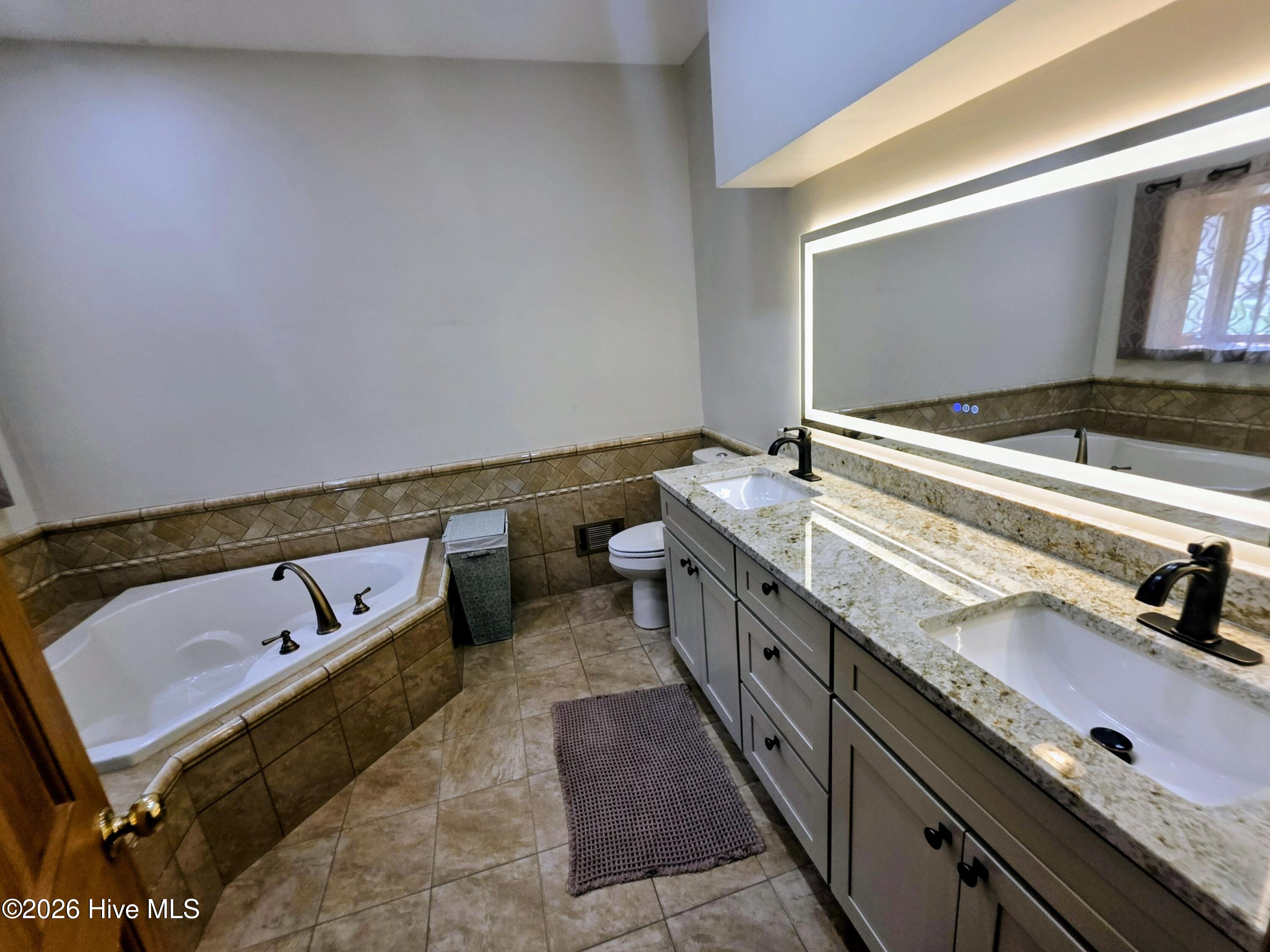 310 Divot Court Property Photo 26
