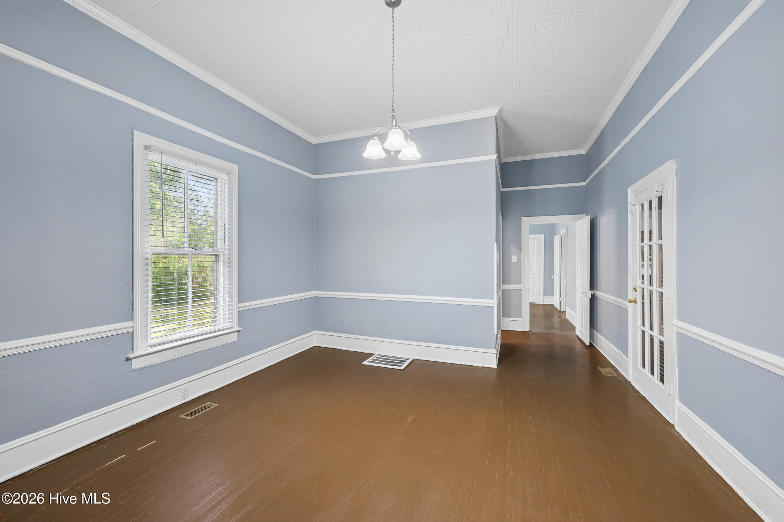 412 W Walnut Street Property Photo 17