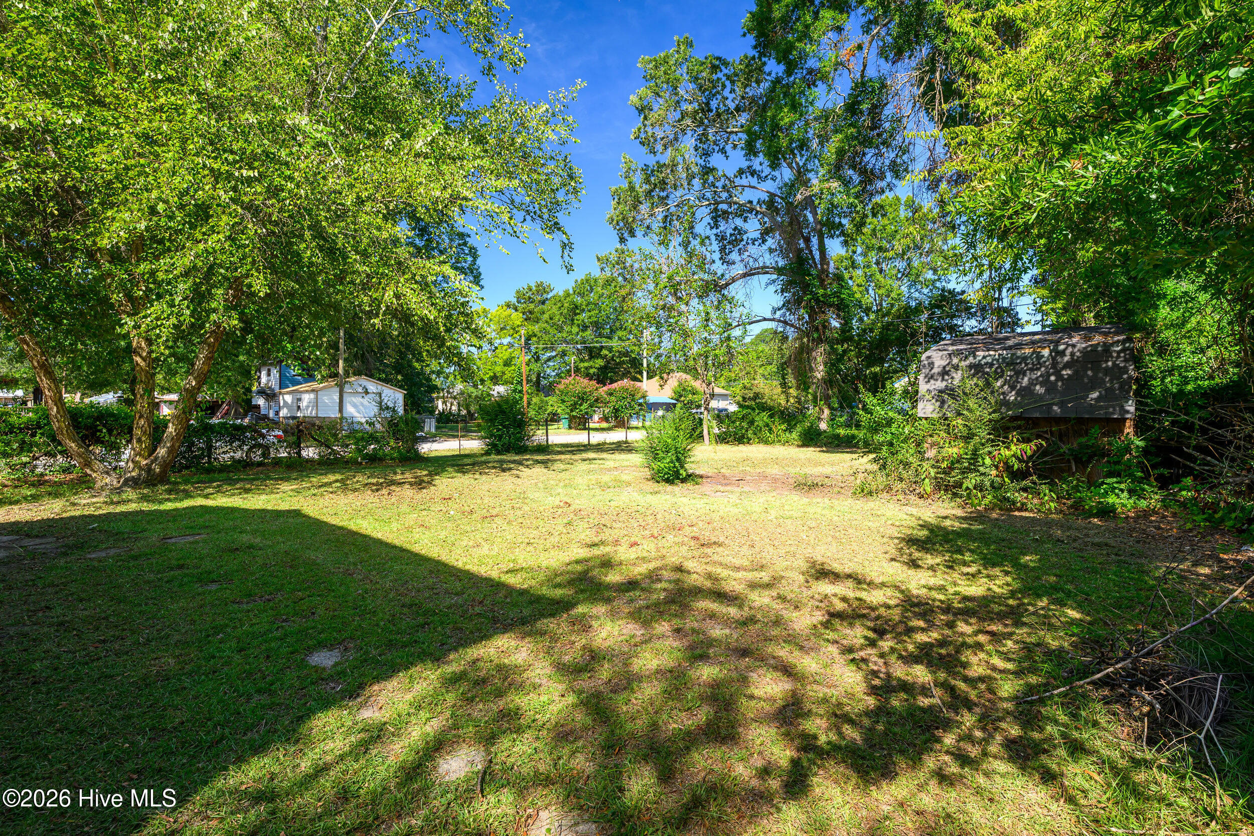 412 W Walnut Street Property Photo 28