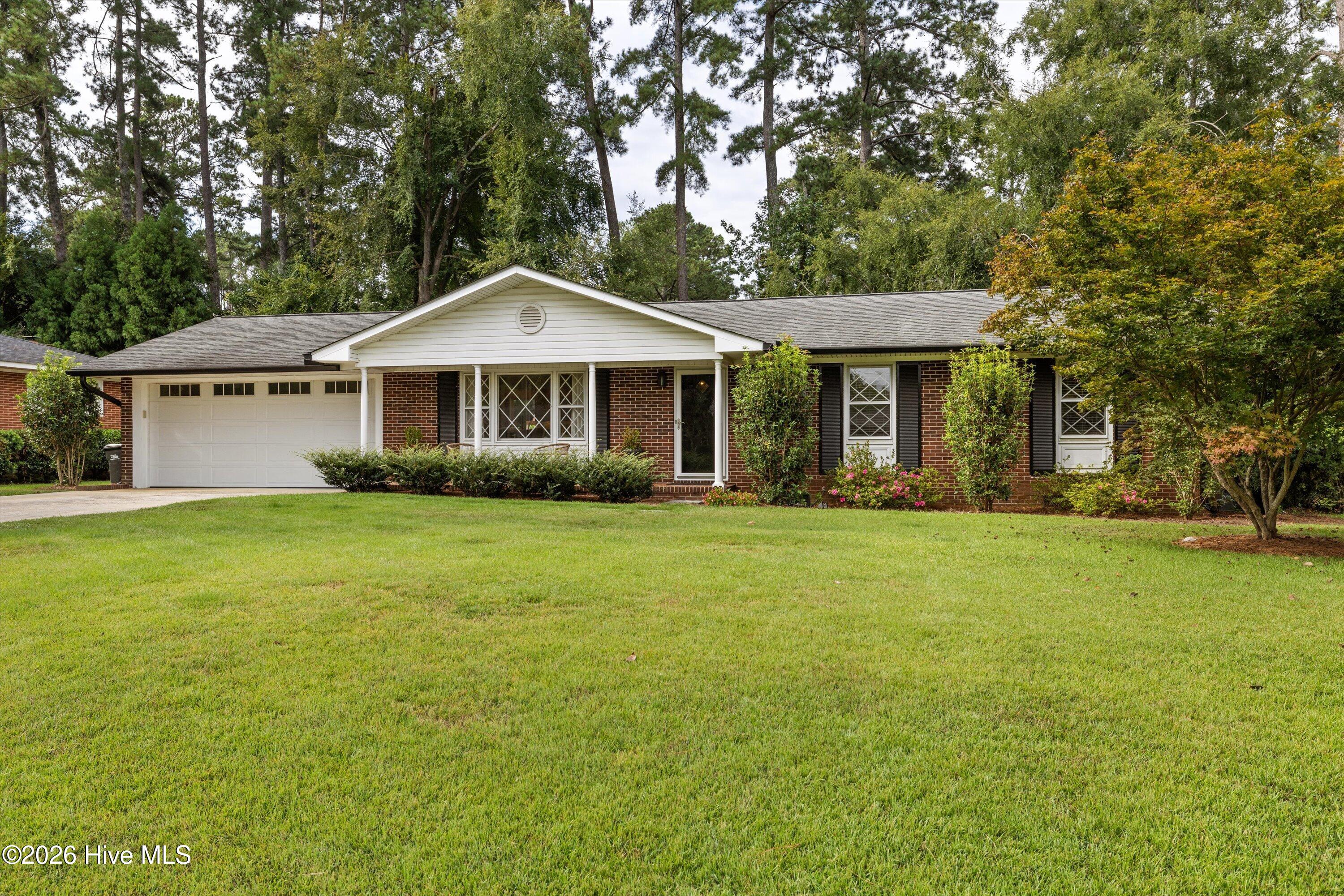 3138 Edinburgh Drive Property Photo 4