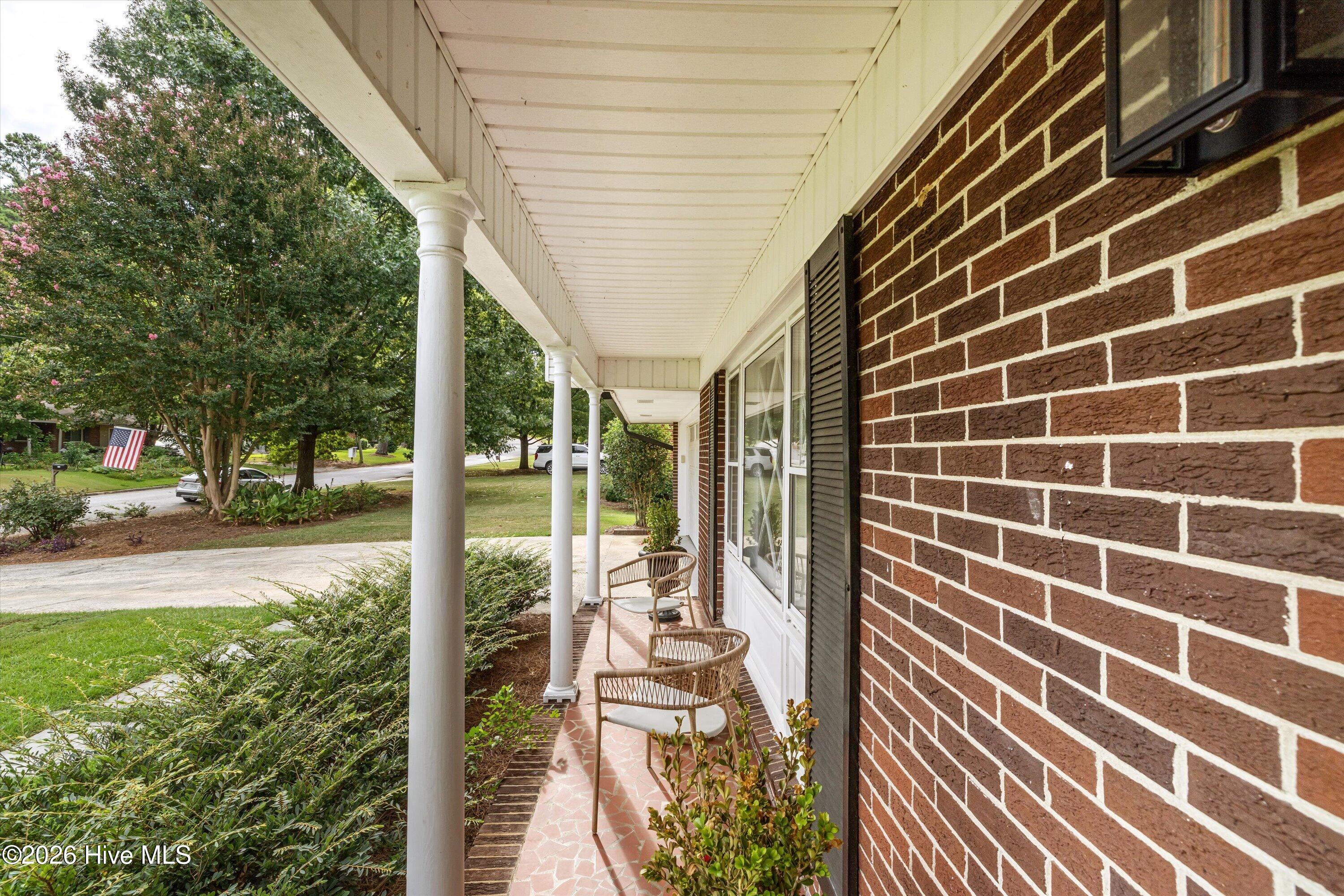 3138 Edinburgh Drive Property Photo 5