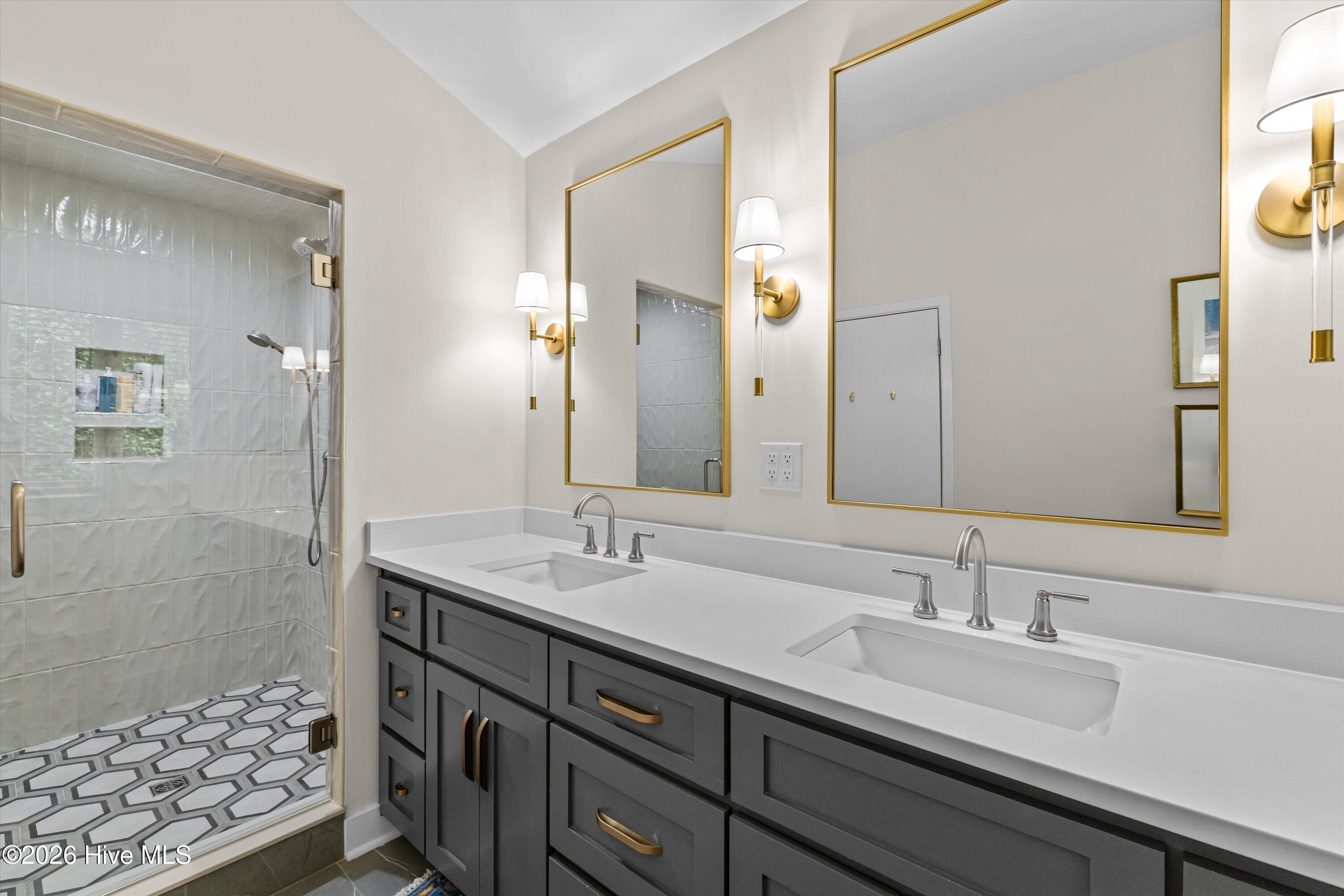 3138 Edinburgh Drive Property Photo 22