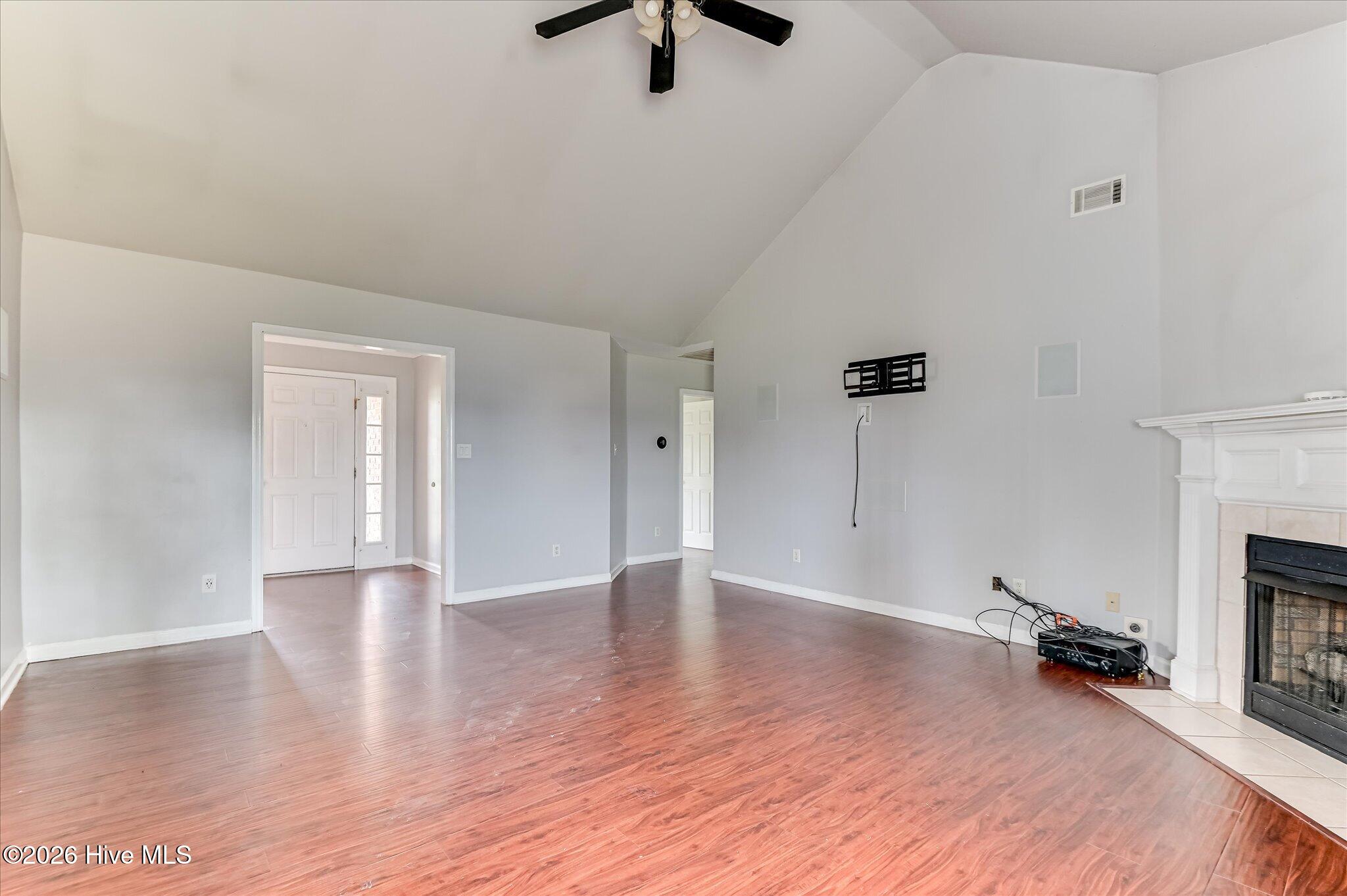 4523 Castle Rock Road Property Photo 8