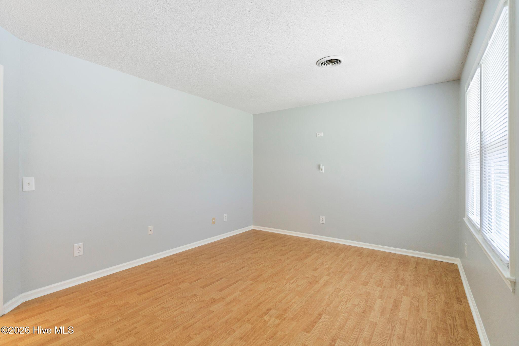 514 Plymouth Drive Property Photo 6