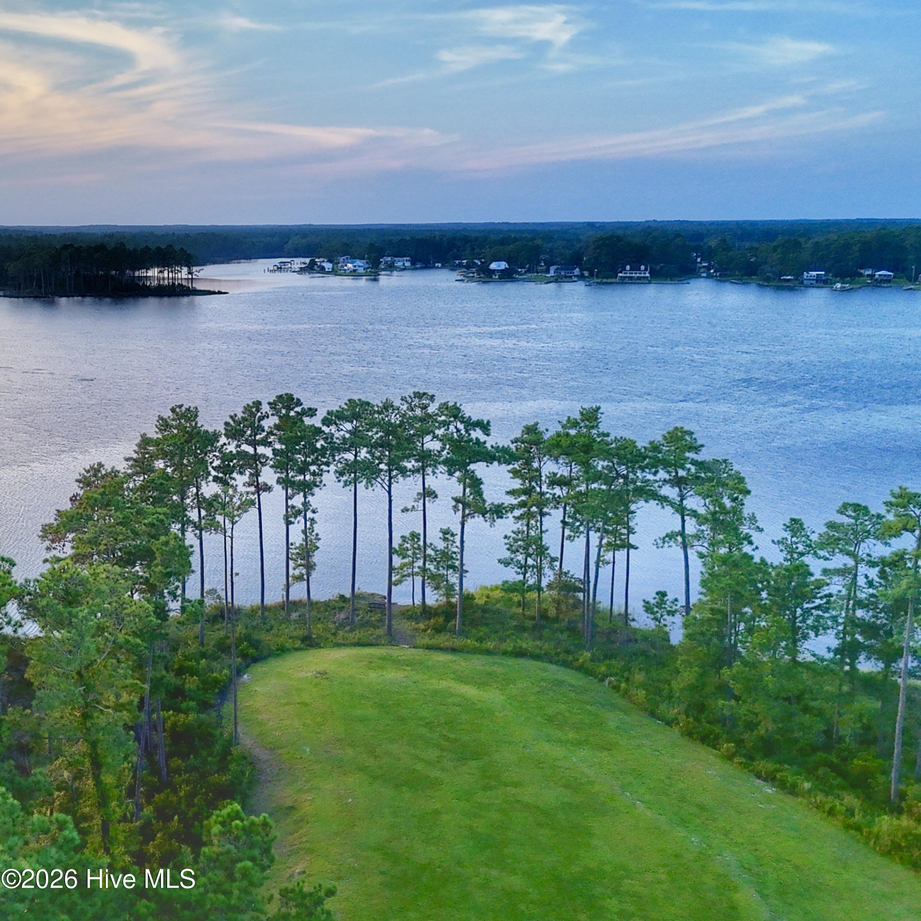 71 3 Jayne Point Property Photo 3