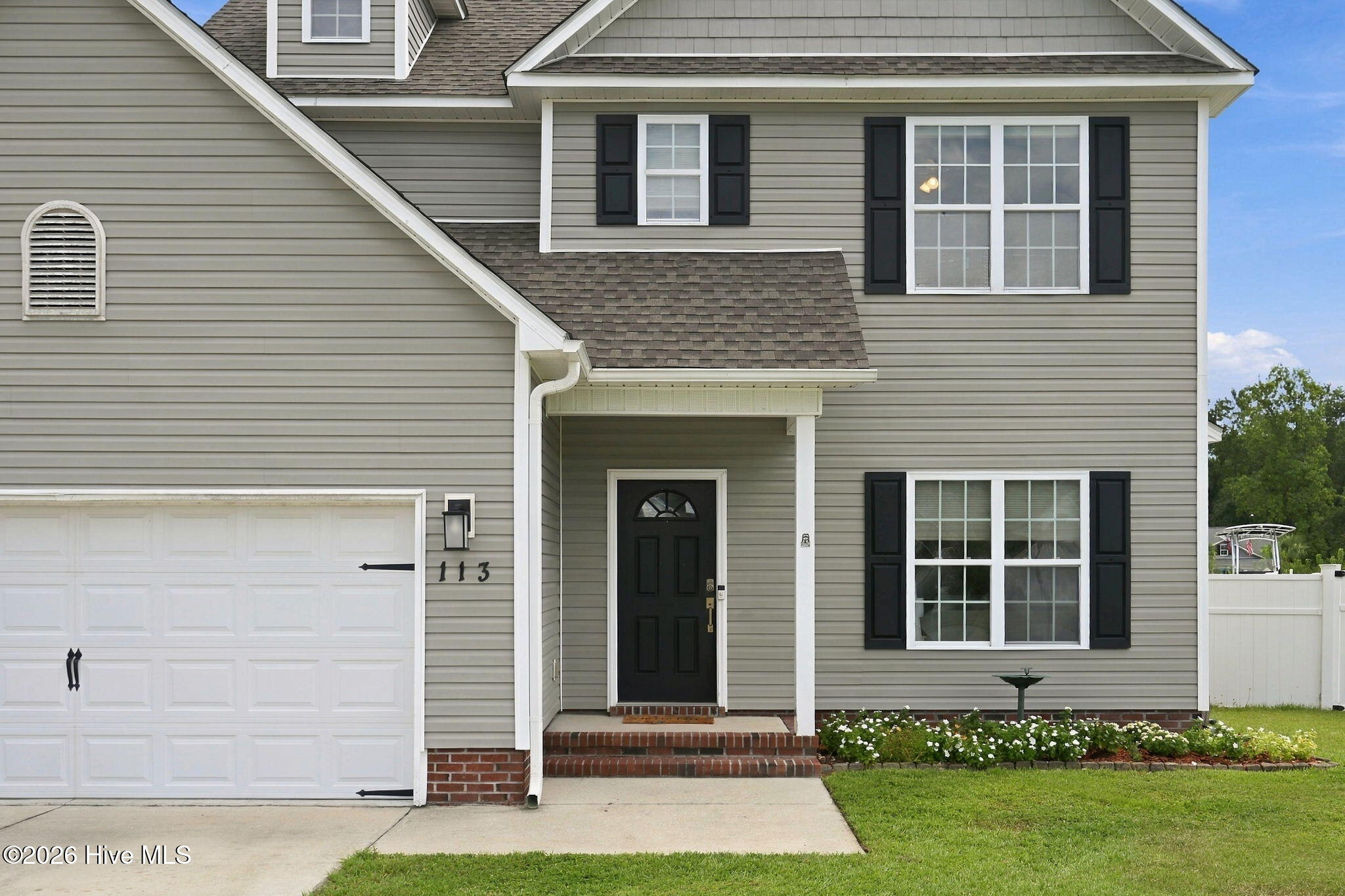 113 Borough Nest Drive Property Photo 3
