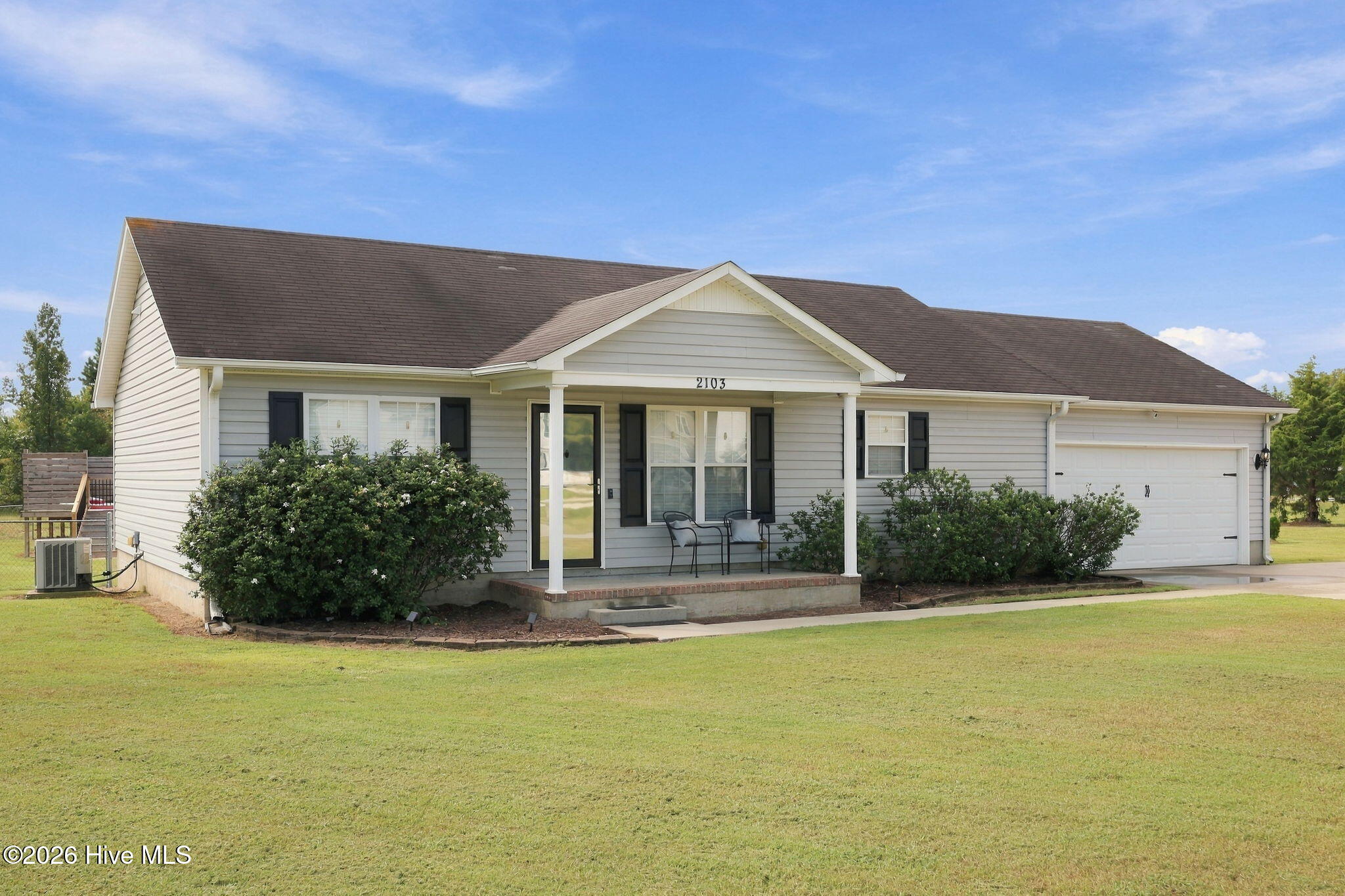 2103 Deerwood Lane Property Photo 2