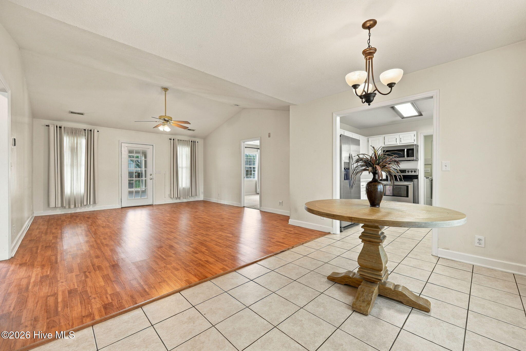 2103 Deerwood Lane Property Photo 23