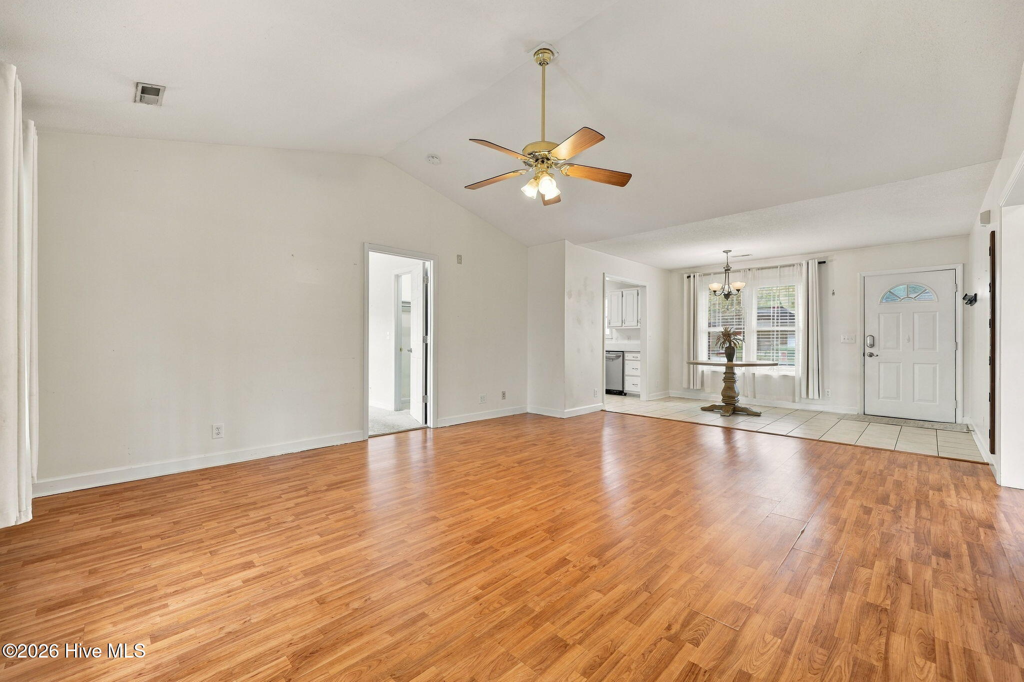 2103 Deerwood Lane Property Photo 28