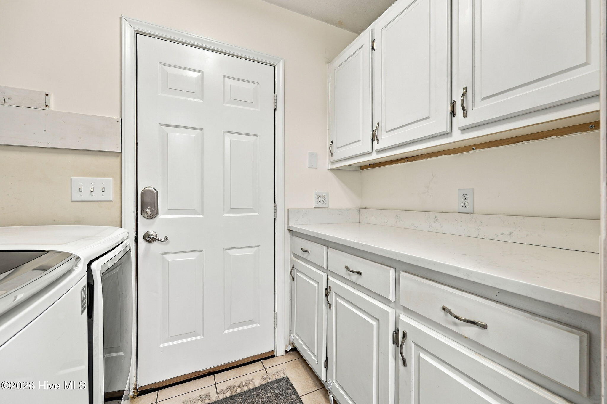 2103 Deerwood Lane Property Photo 34