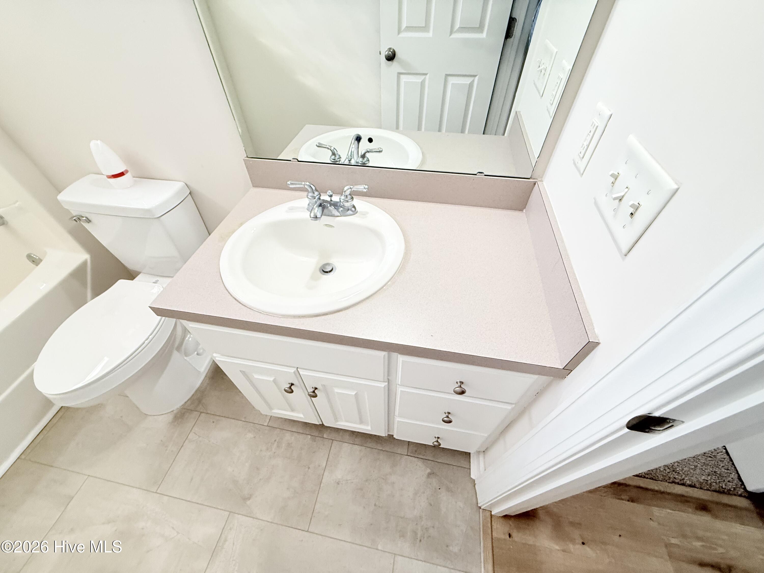 109 Willowbrook Drive Property Photo 14