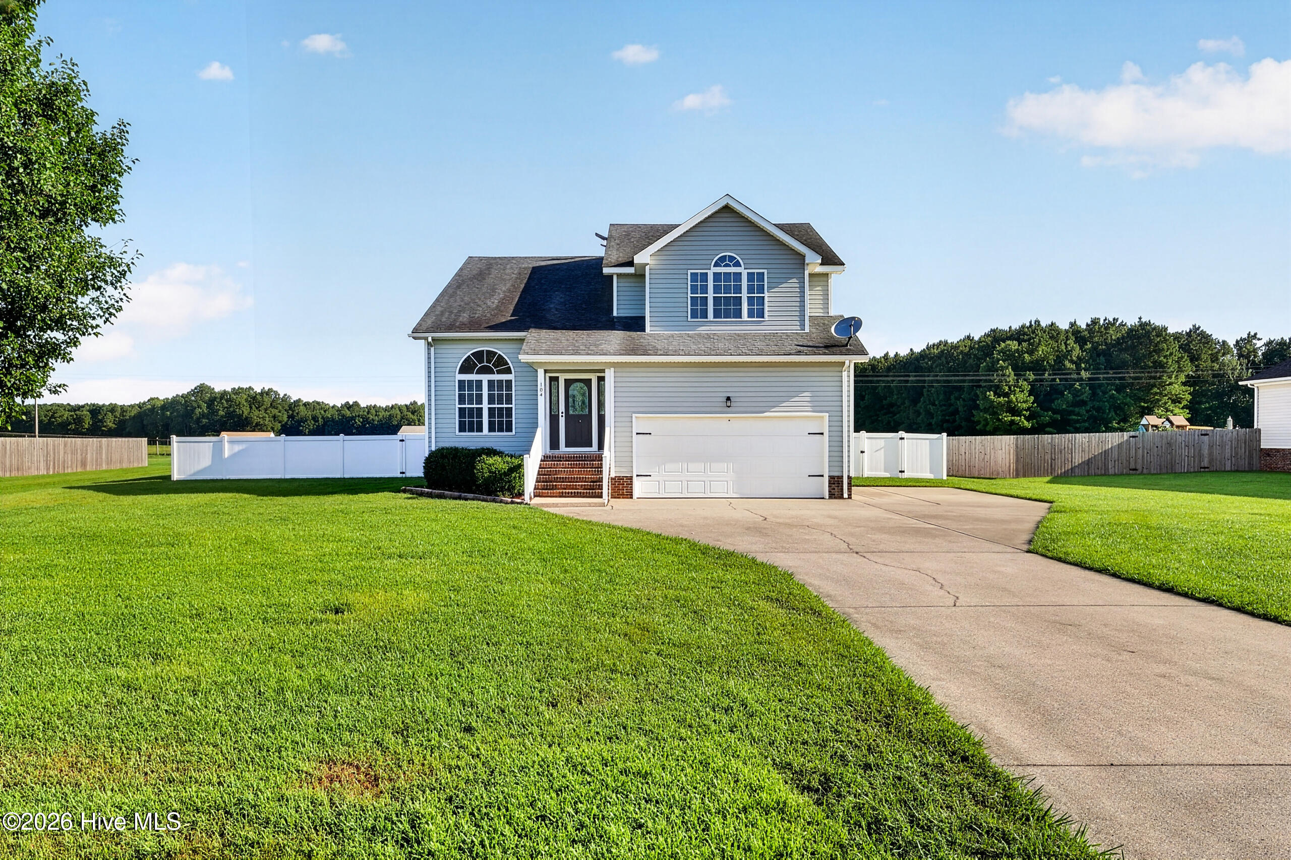 104 Whitetail Court Property Photo 2