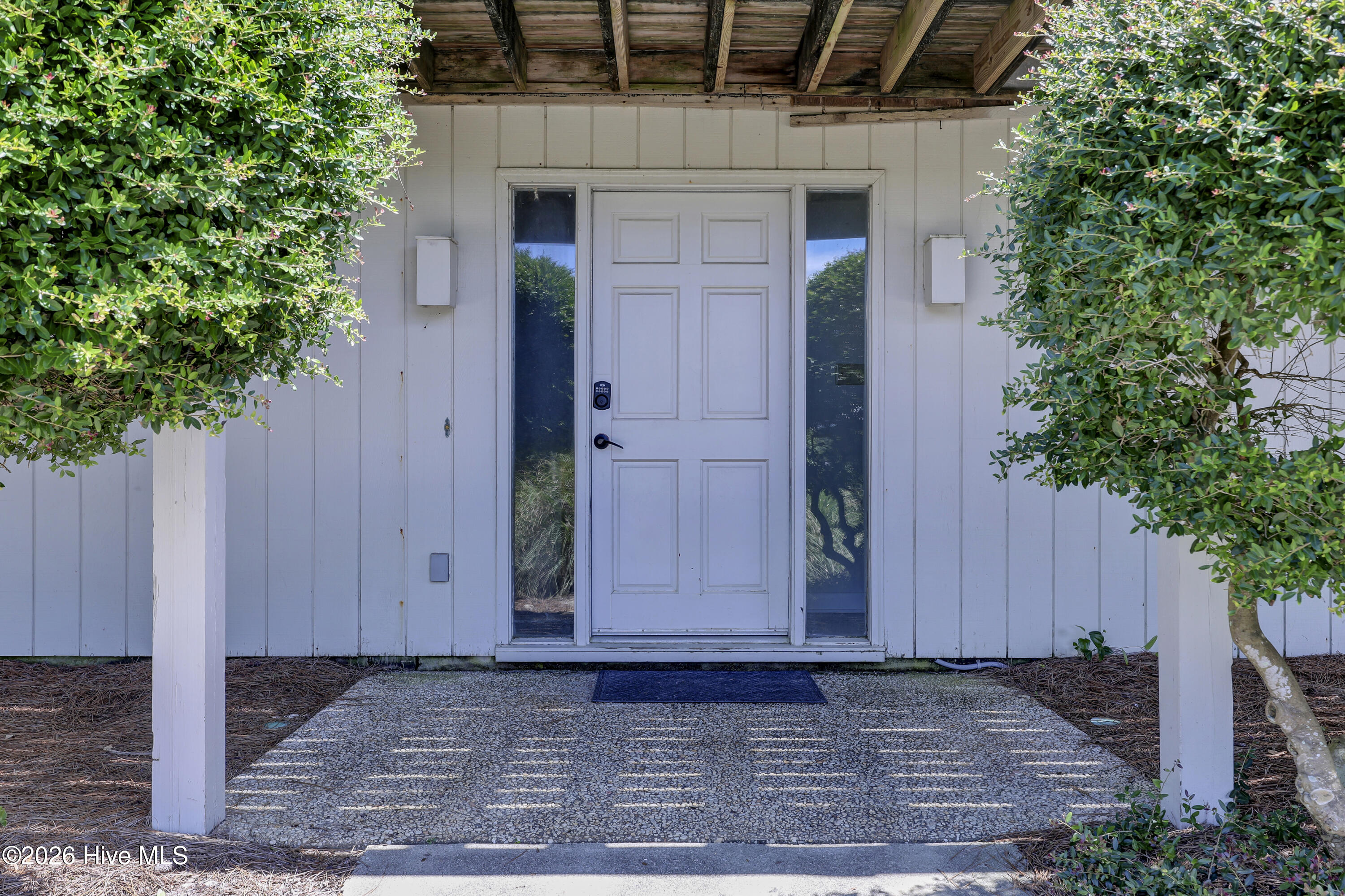 138 Beach Road S Property Photo 5