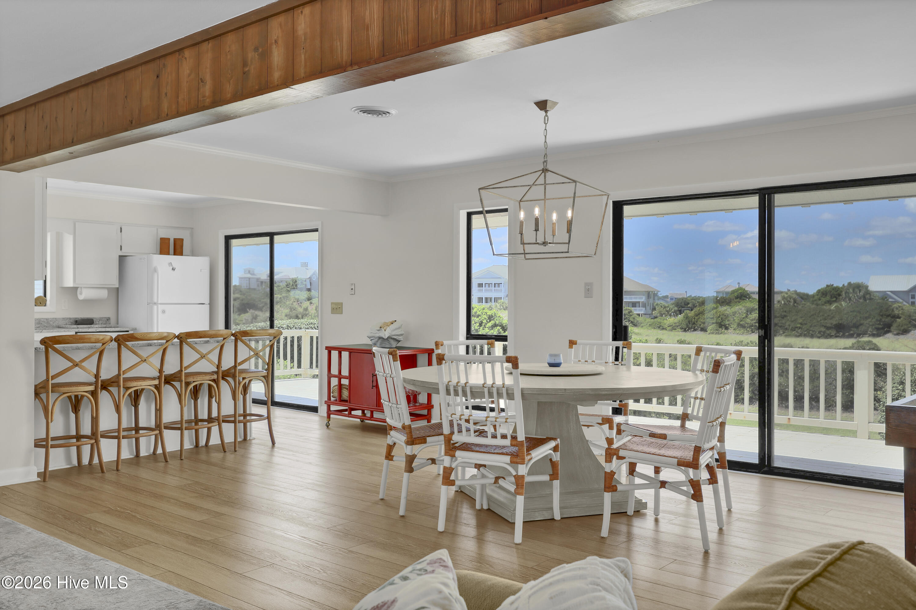 138 Beach Road S Property Photo 9