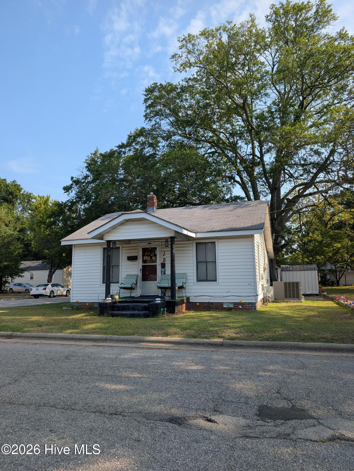 812 Granger Street S Property Photo 1