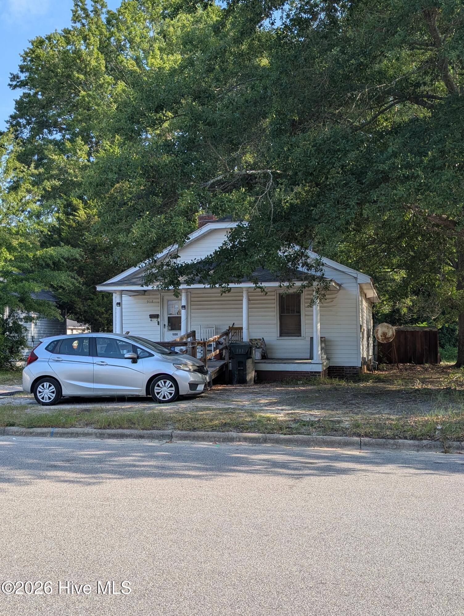 908 Randolph Street S Property Photo 1