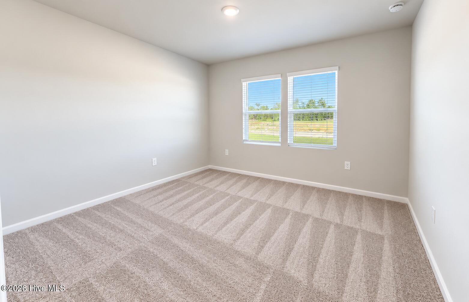 591 Coronado Avenue Se Property Photo 5