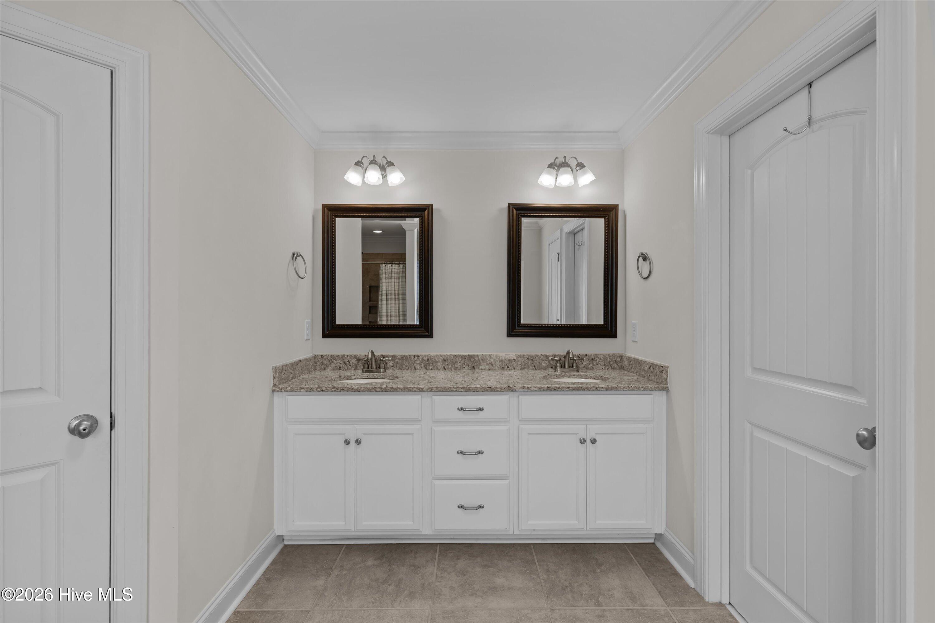 1542 Driftwood Lane Property Photo 34