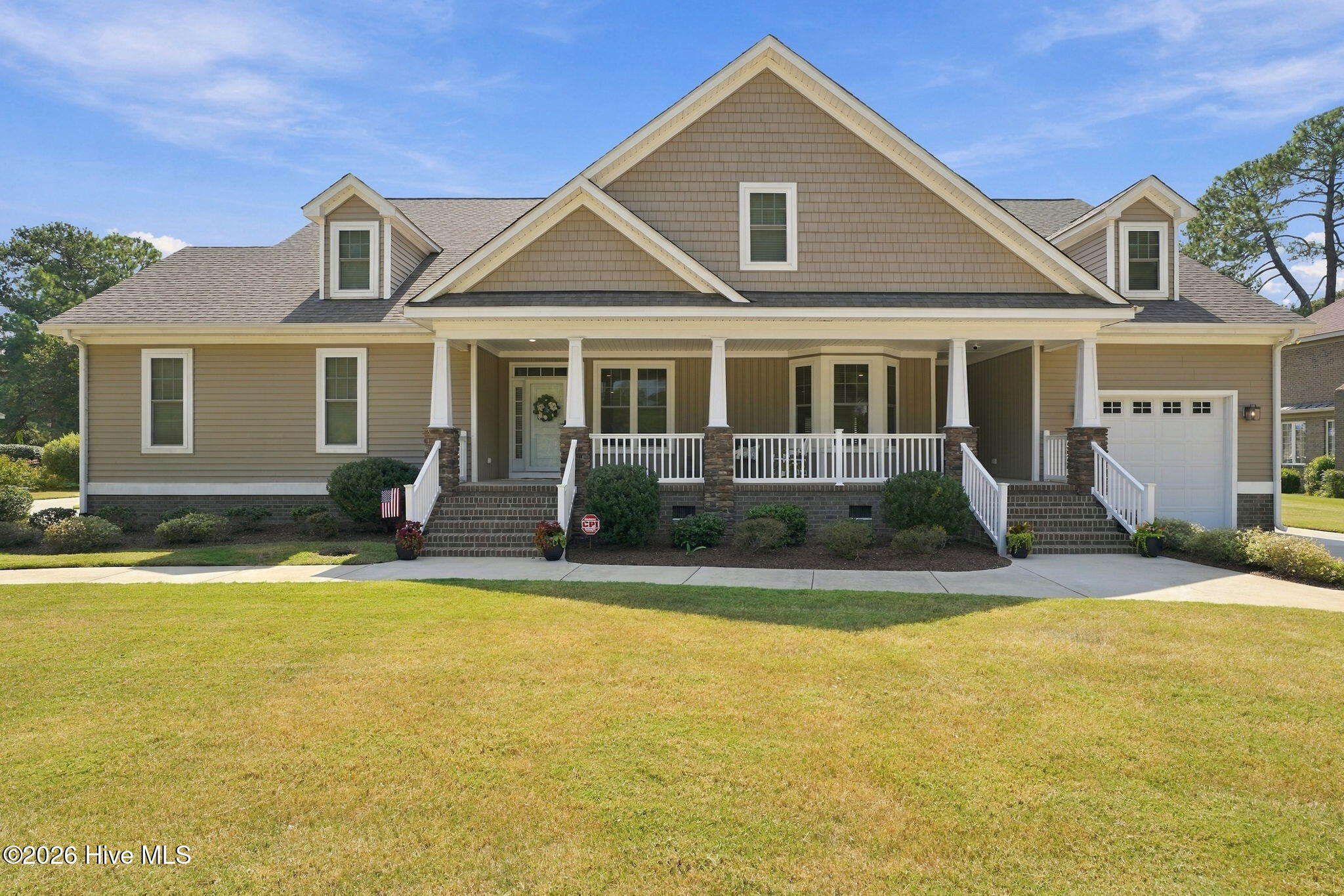 4915 Country Club Drive N Property Photo 3