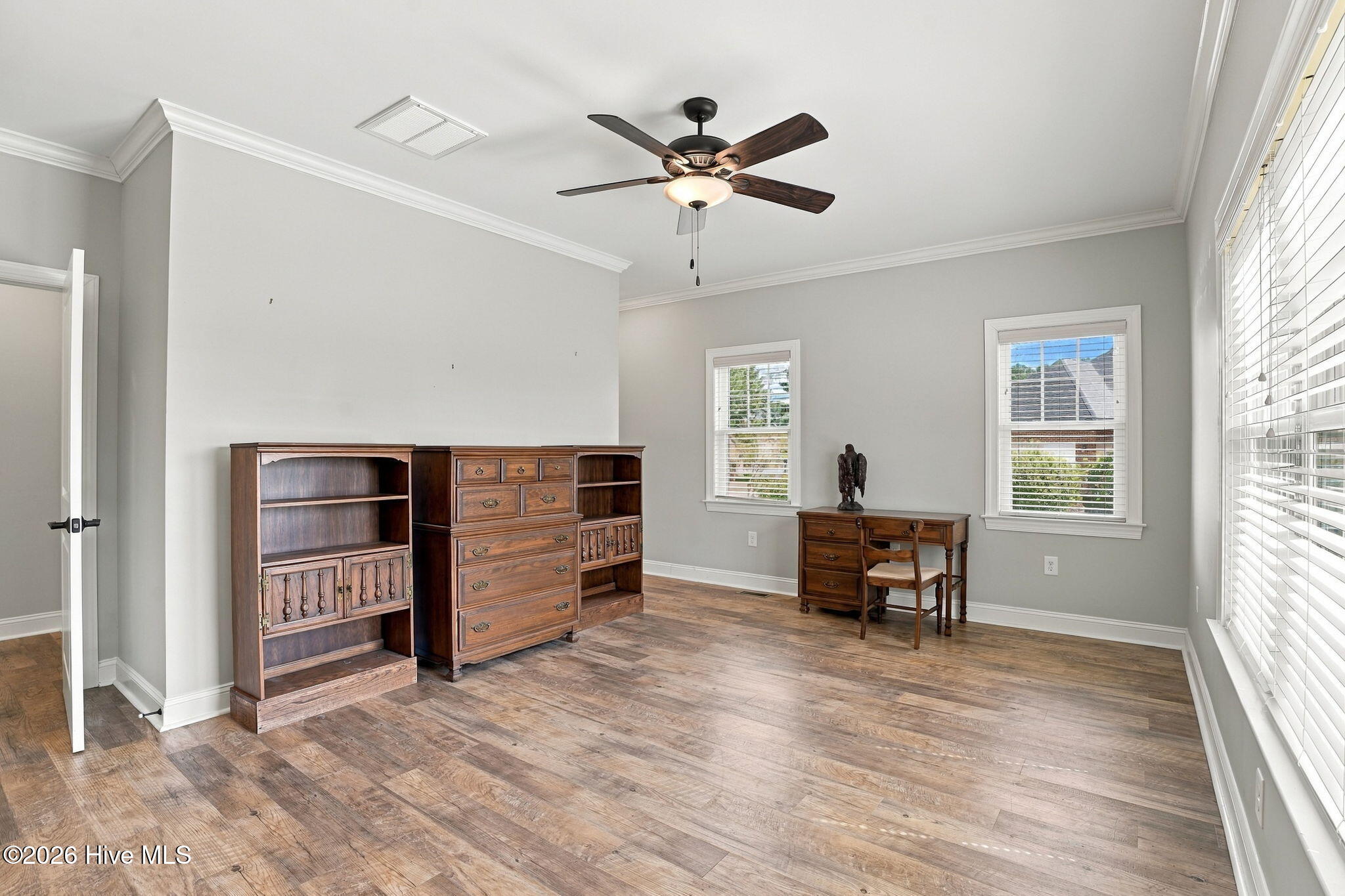 4915 Country Club Drive N Property Photo 19