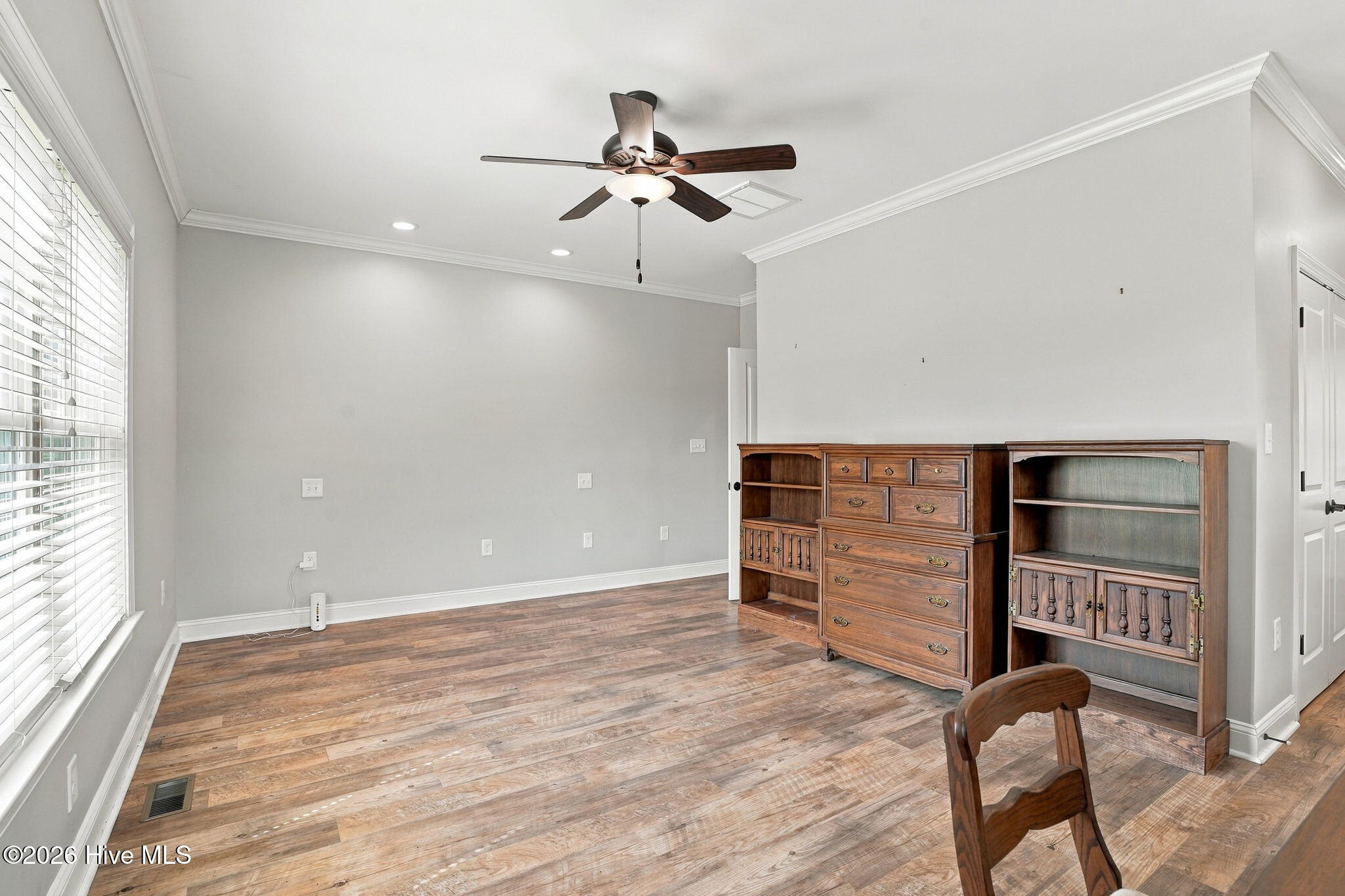 4915 Country Club Drive N Property Photo 22