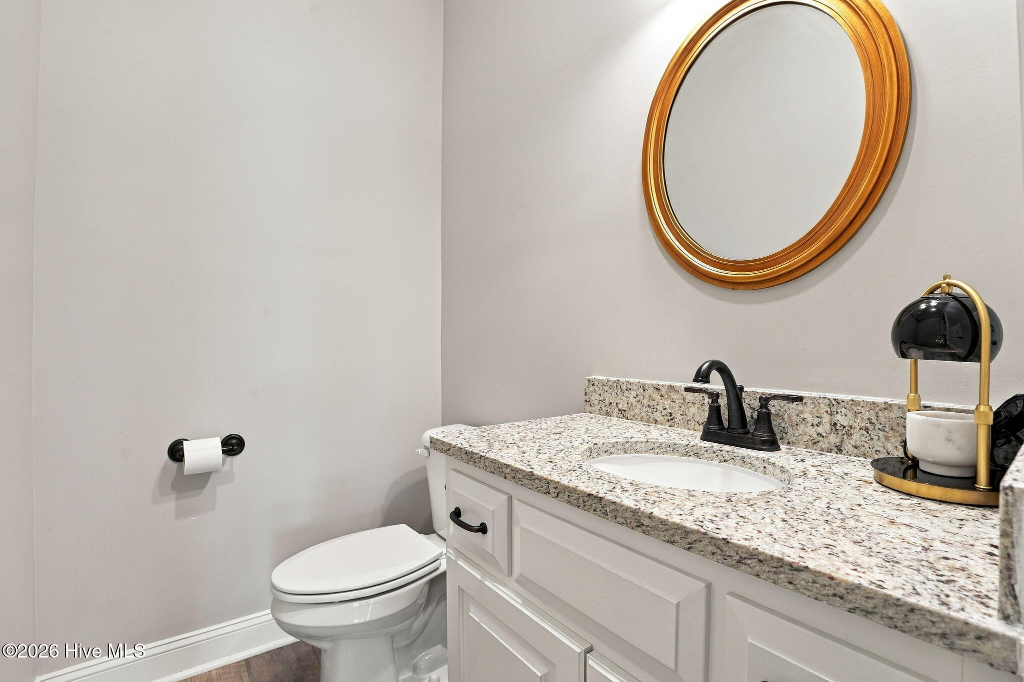 4915 Country Club Drive N Property Photo 27