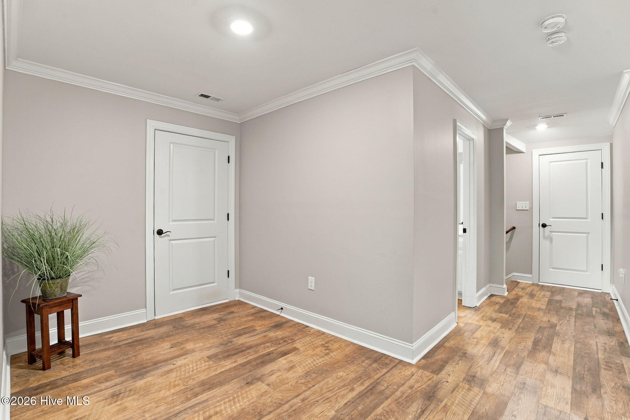 4915 Country Club Drive N Property Photo 28