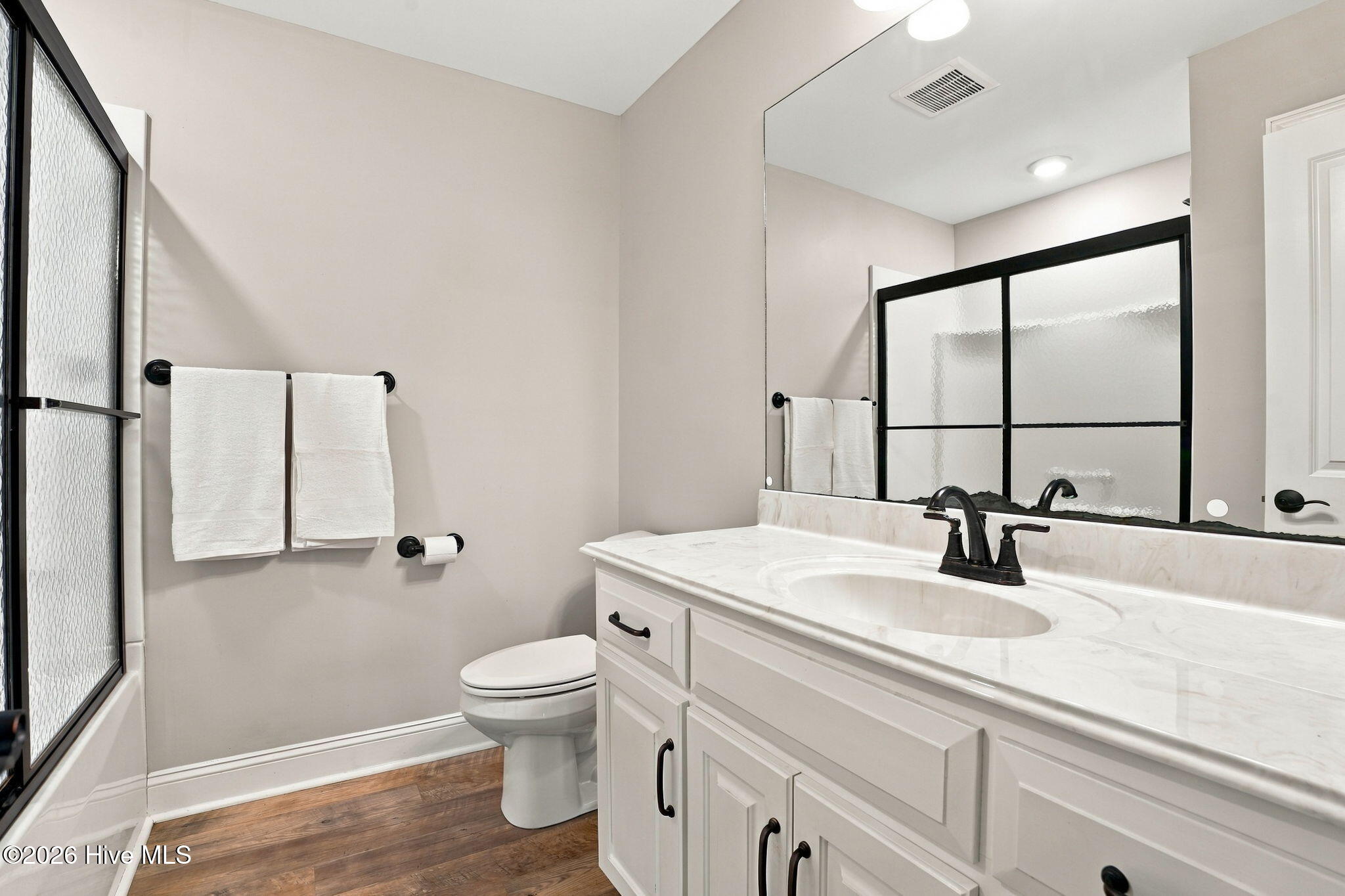 4915 Country Club Drive N Property Photo 31