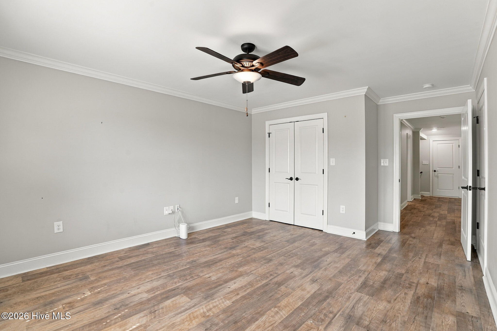 4915 Country Club Drive N Property Photo 33