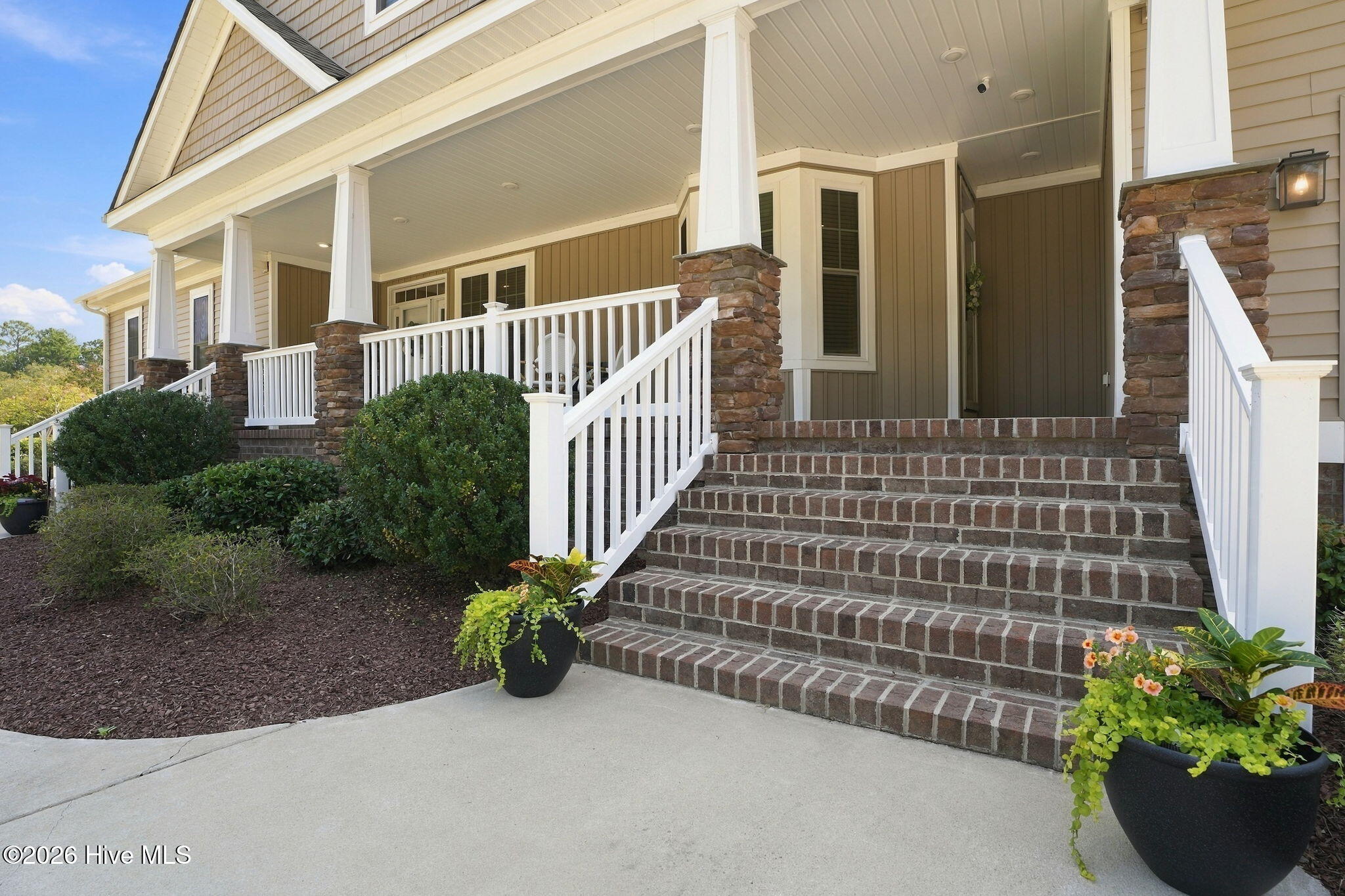 4915 Country Club Drive N Property Photo 38