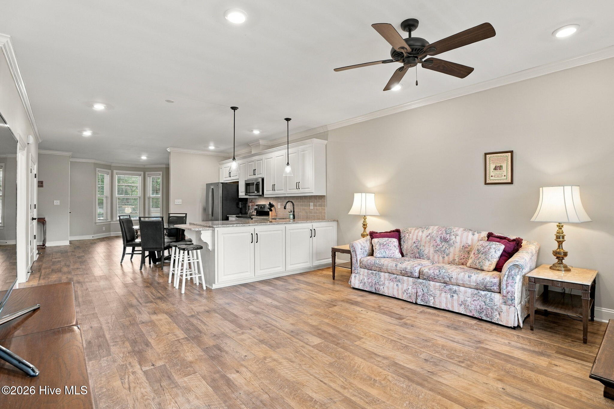4915 Country Club Drive N Property Photo 47