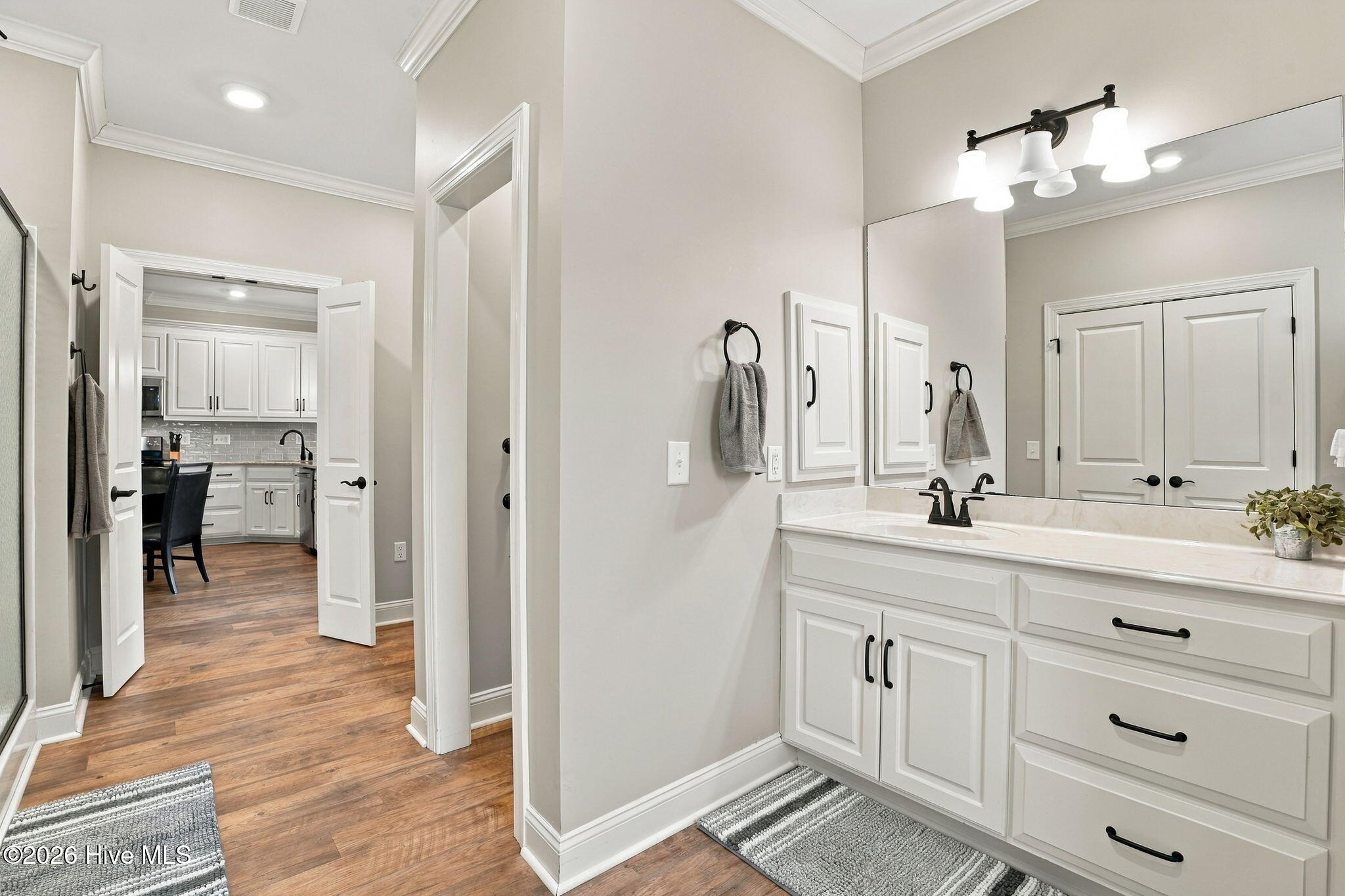 4915 Country Club Drive N Property Photo 54