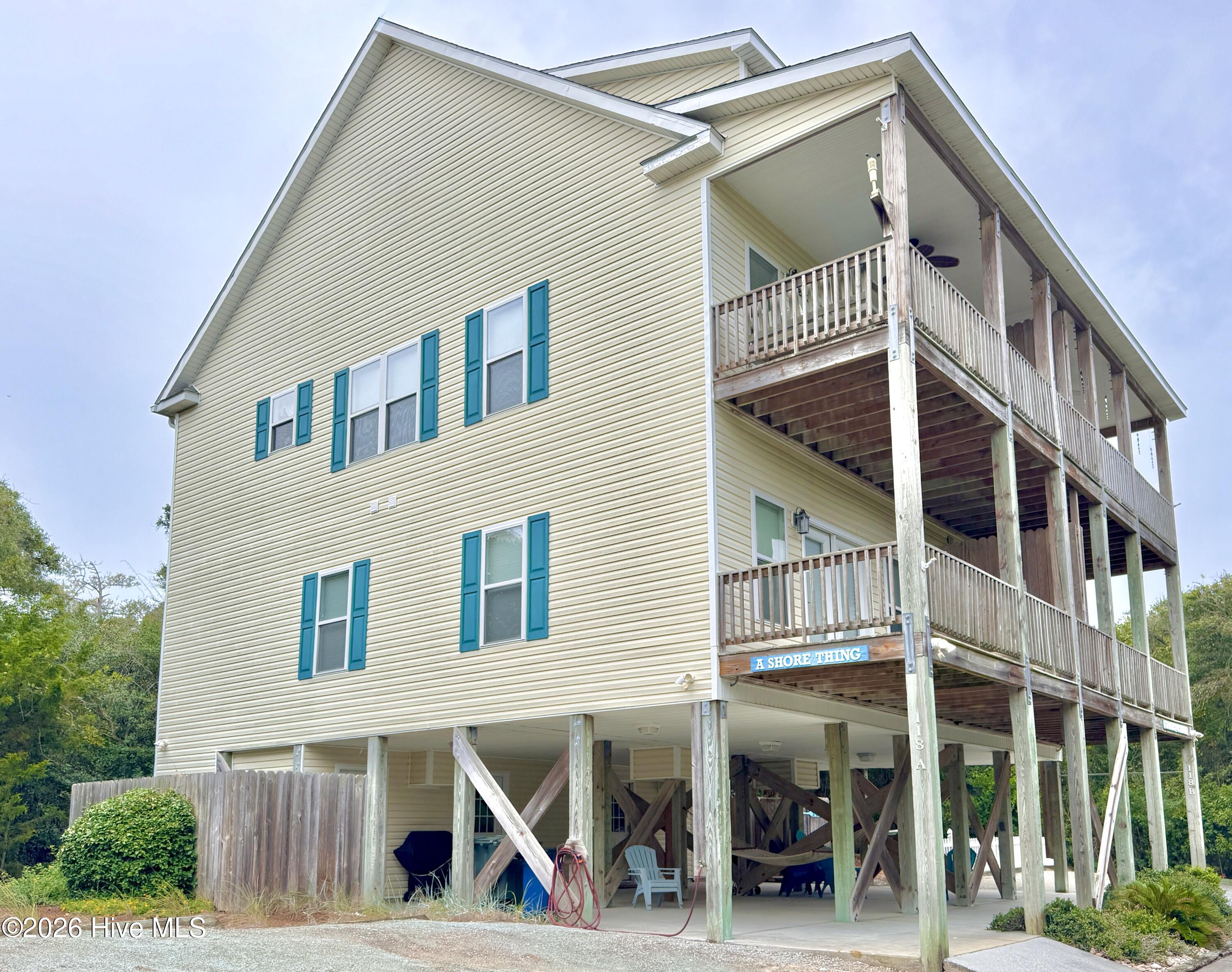 118 Shell Drive West Property Photo 1