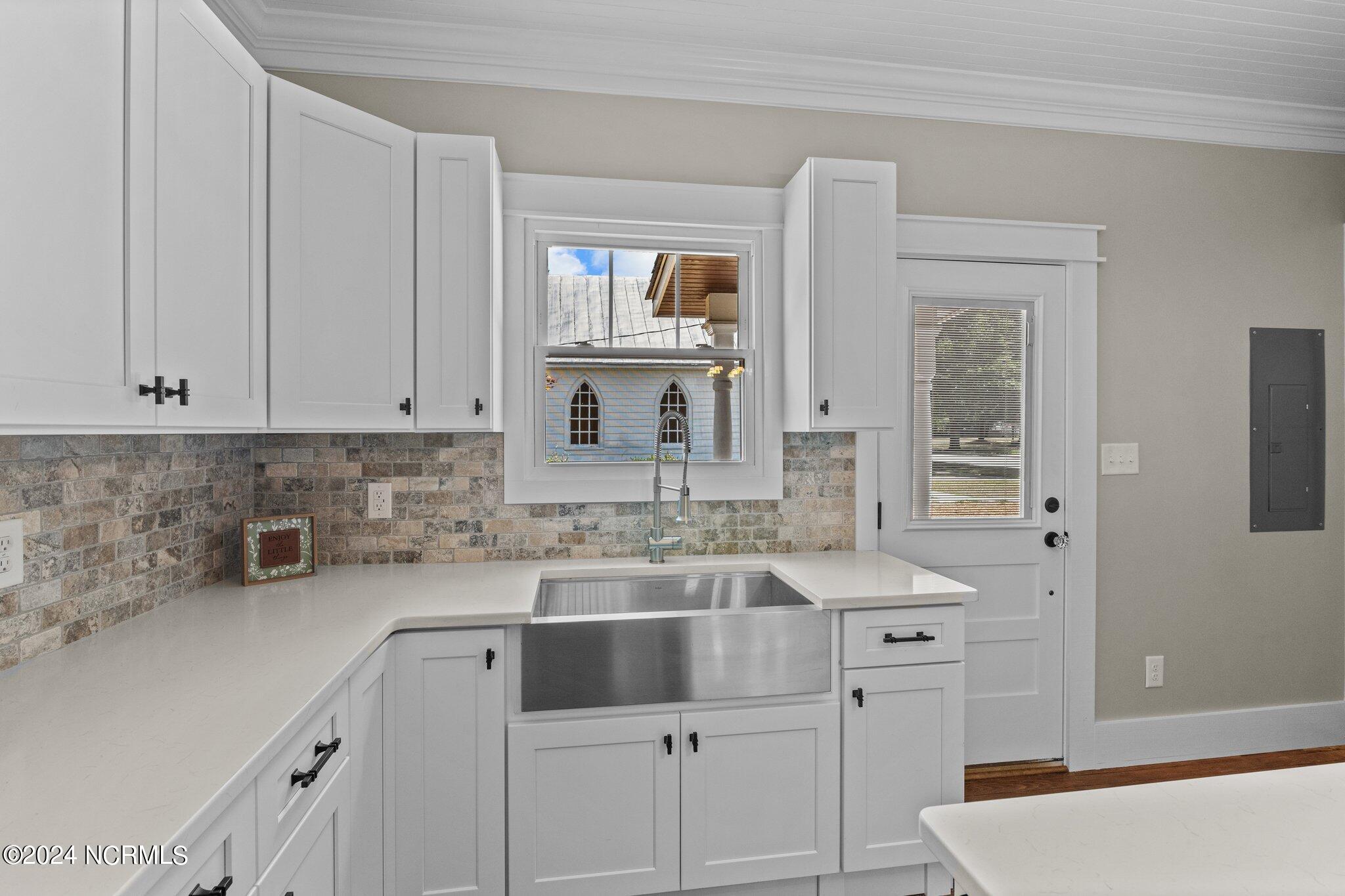 6984 Church Street Property Photo 7