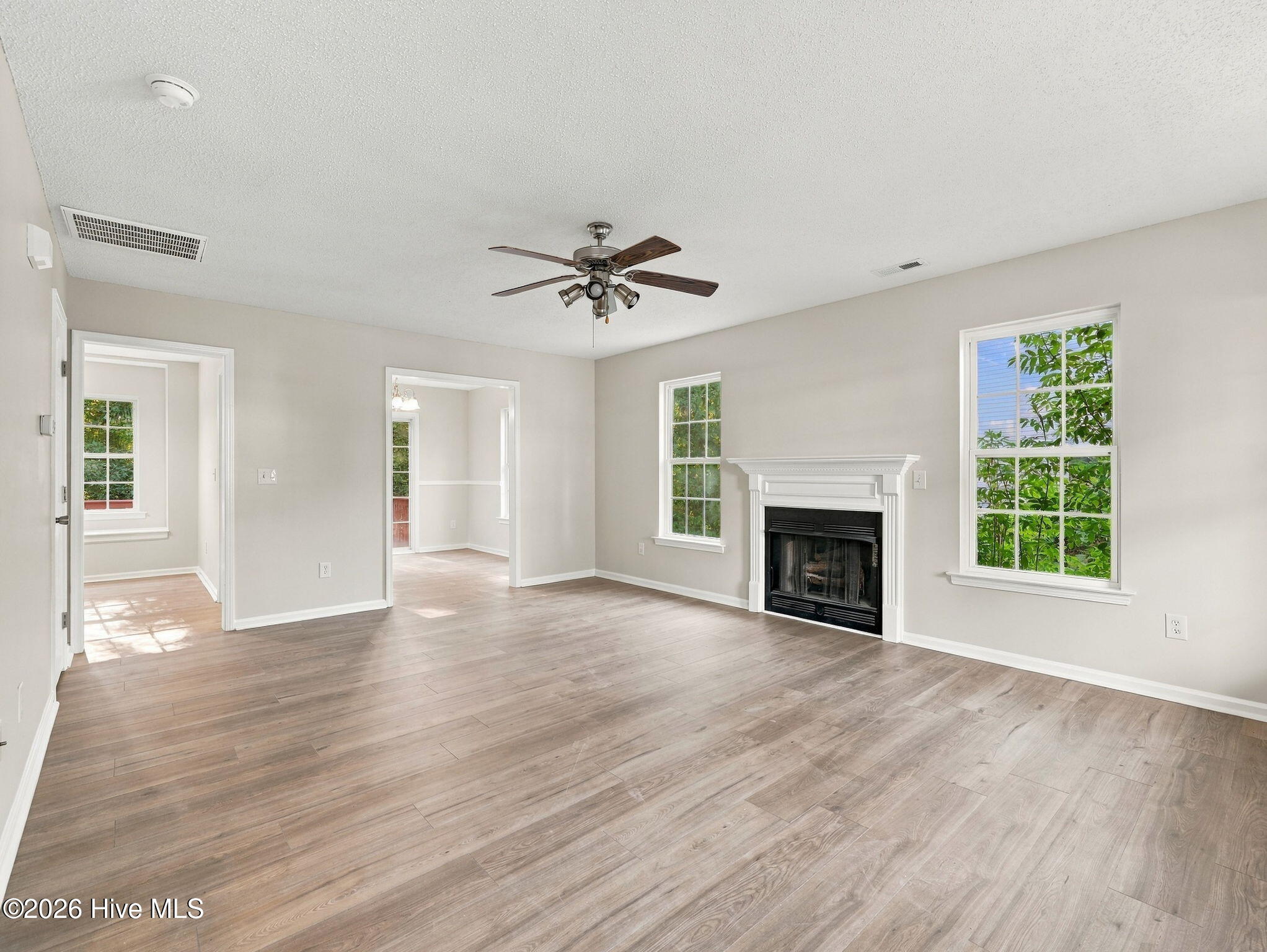 3023 Oakwood Drive Property Photo 5