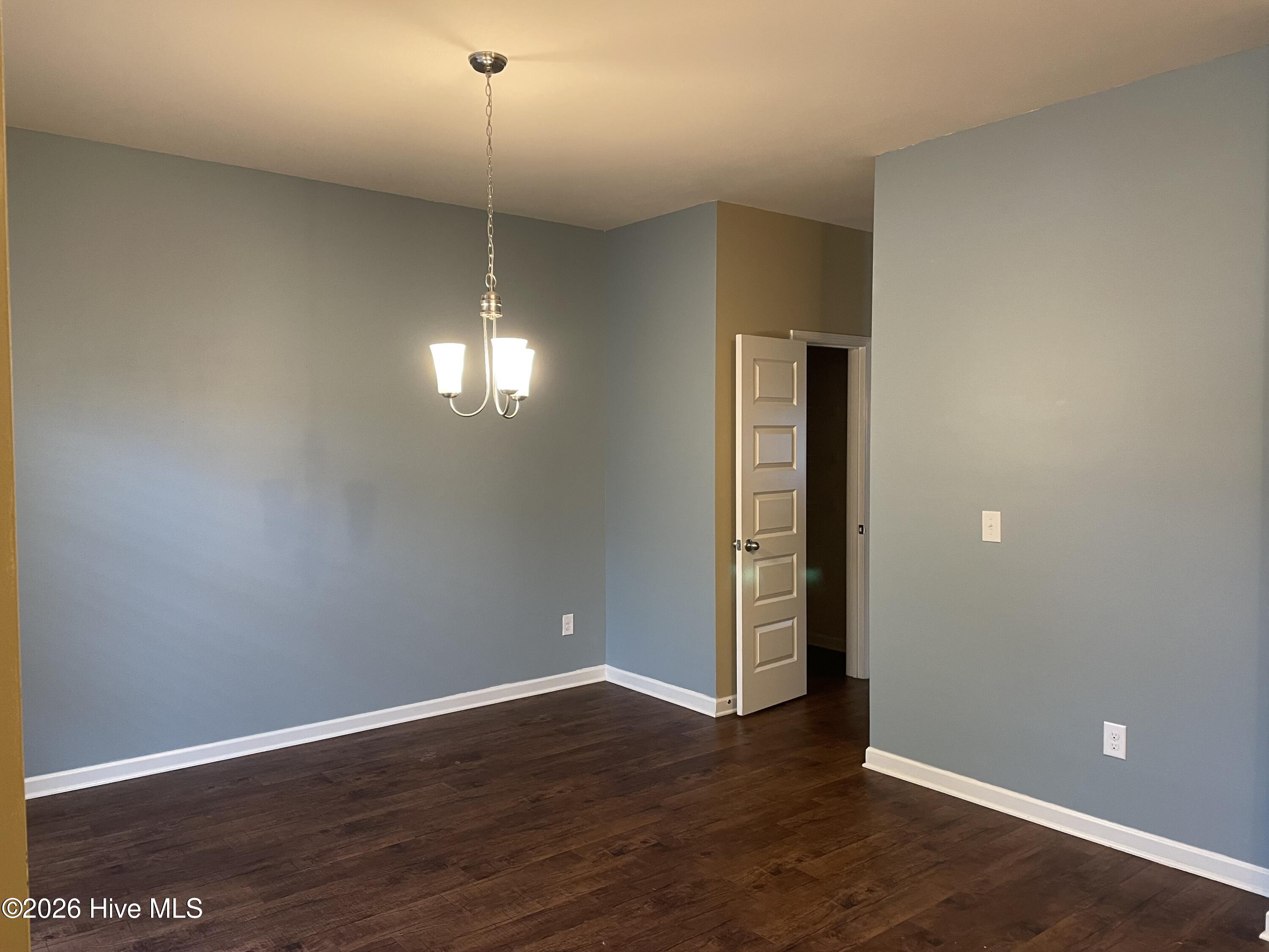 148 Sims Court Property Photo 3