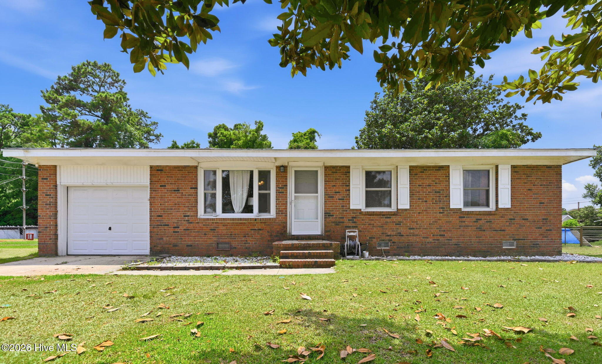 104 Yorkshire Drive Property Photo 1