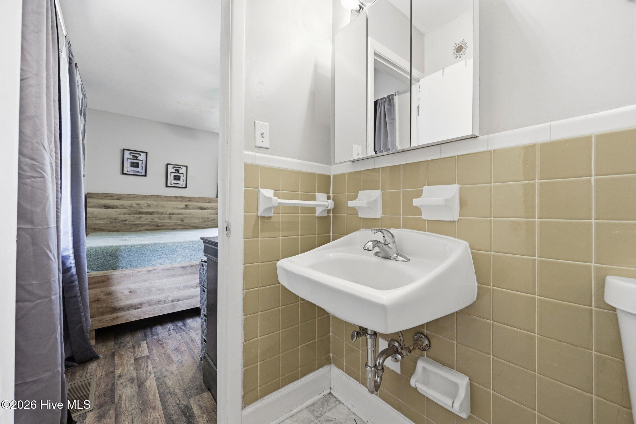 104 Yorkshire Drive Property Photo 13