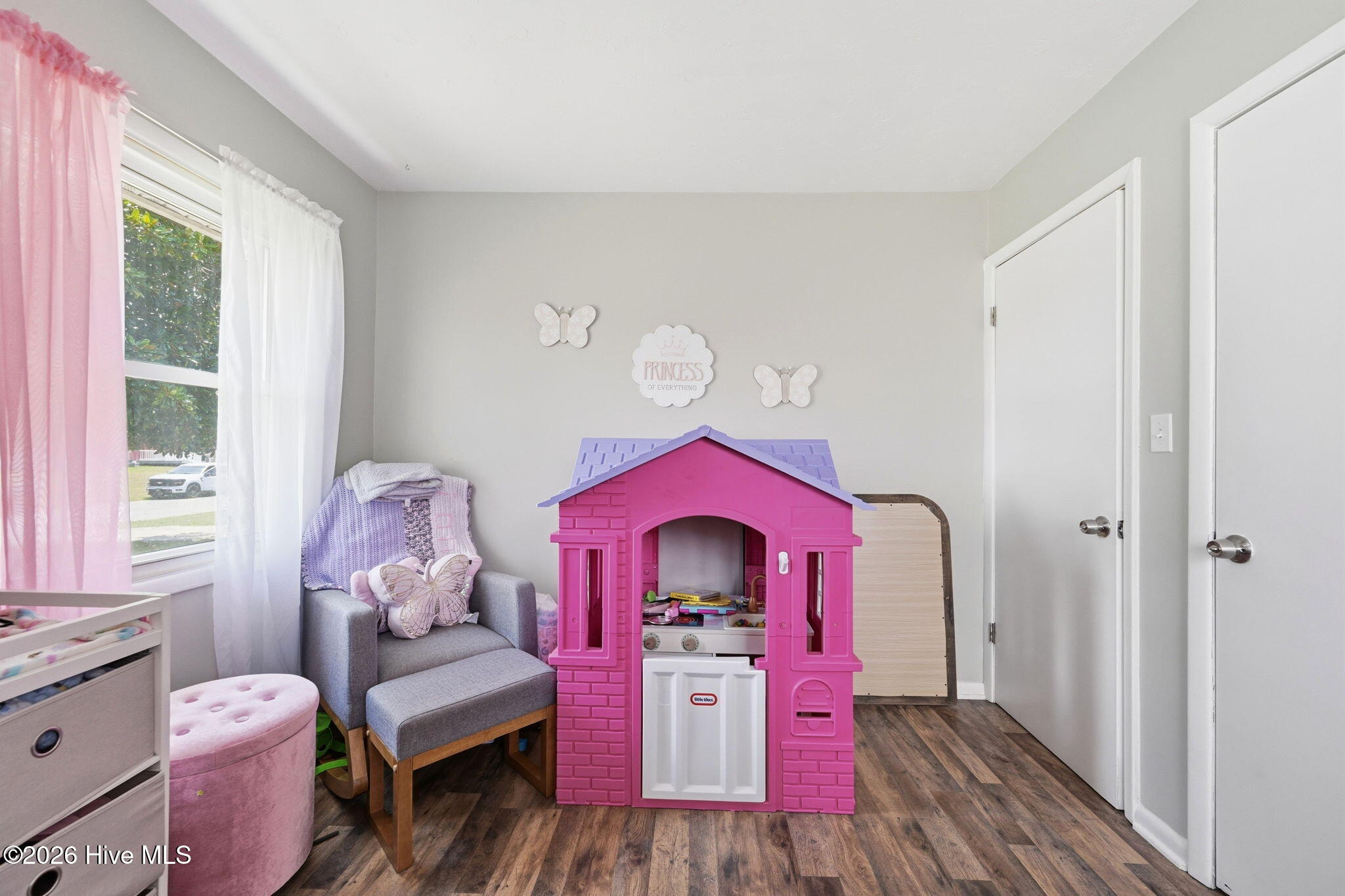 104 Yorkshire Drive Property Photo 16