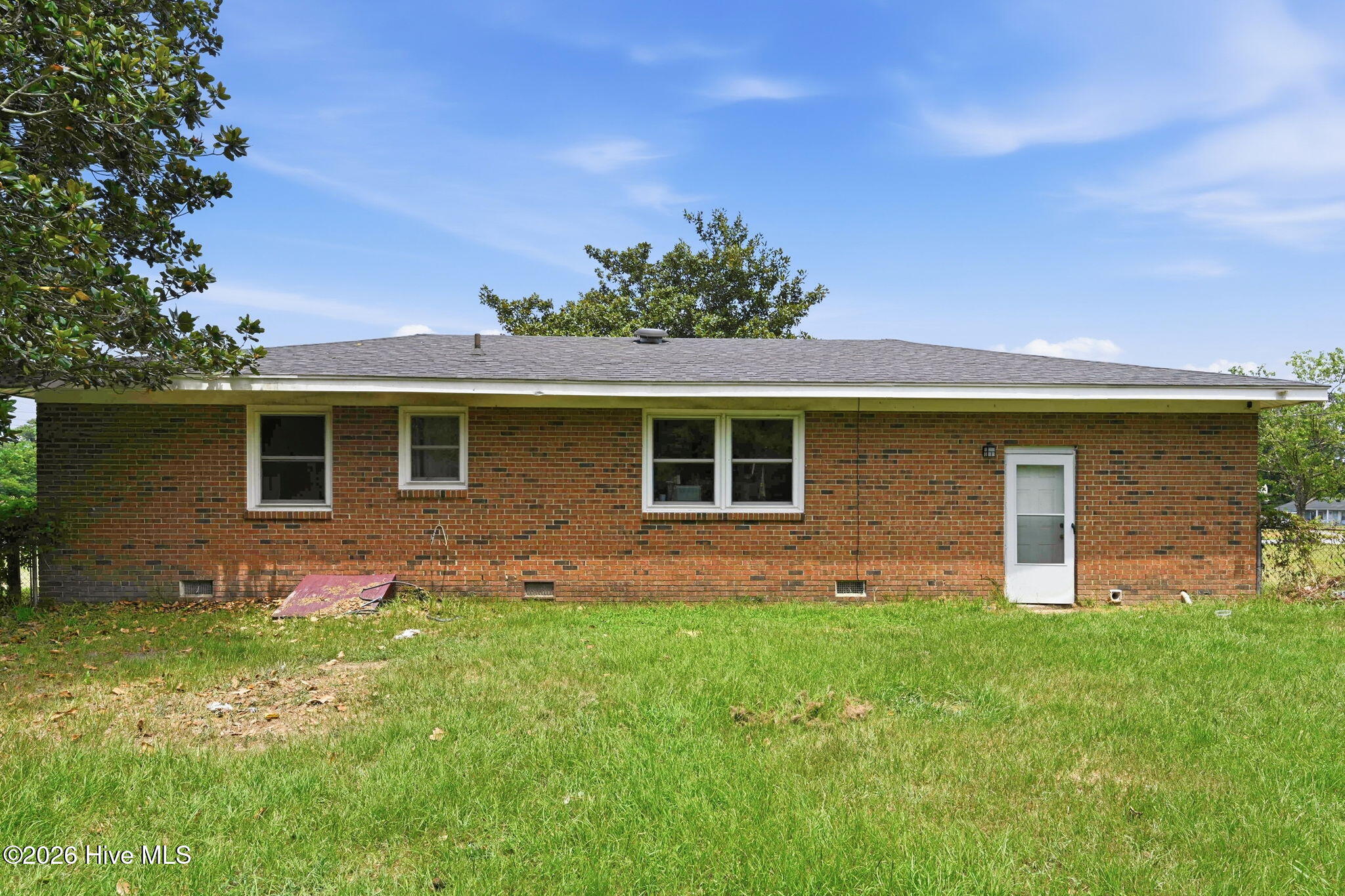 104 Yorkshire Drive Property Photo 22