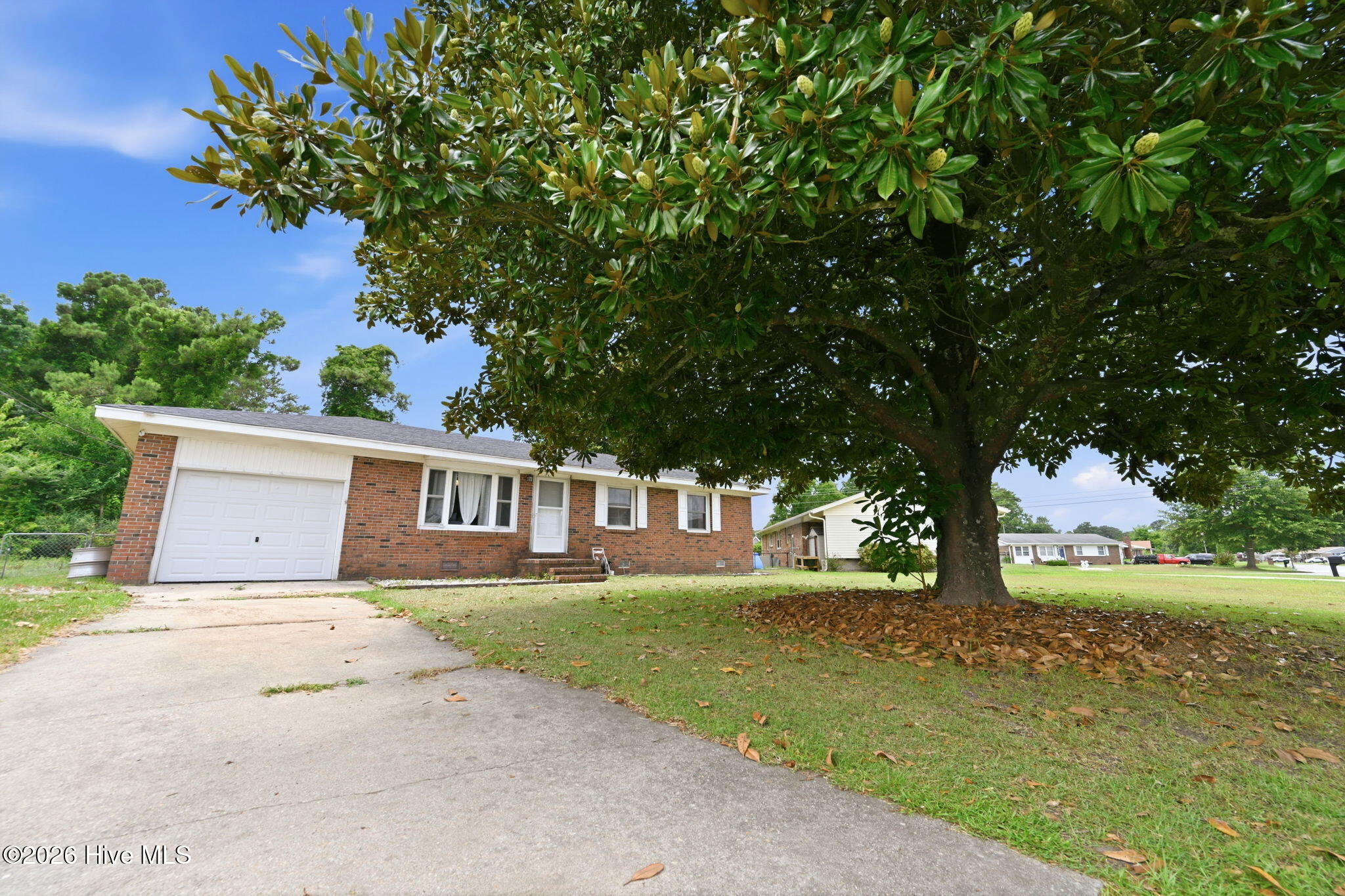 104 Yorkshire Drive Property Photo 28