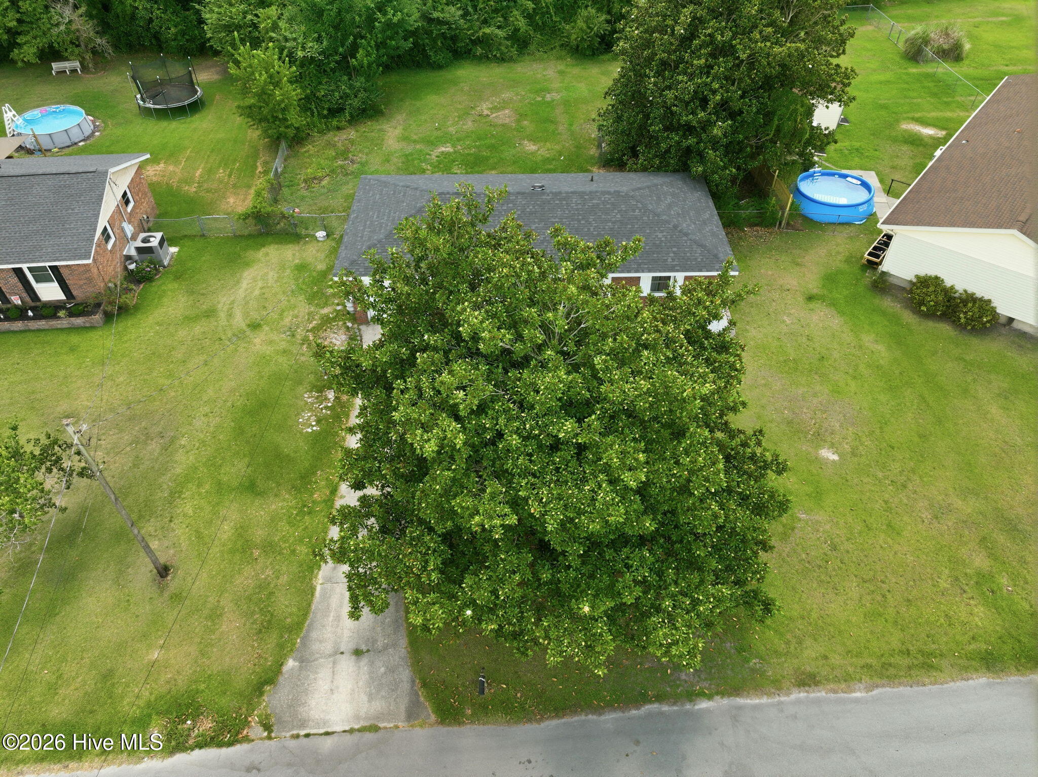 104 Yorkshire Drive Property Photo 30
