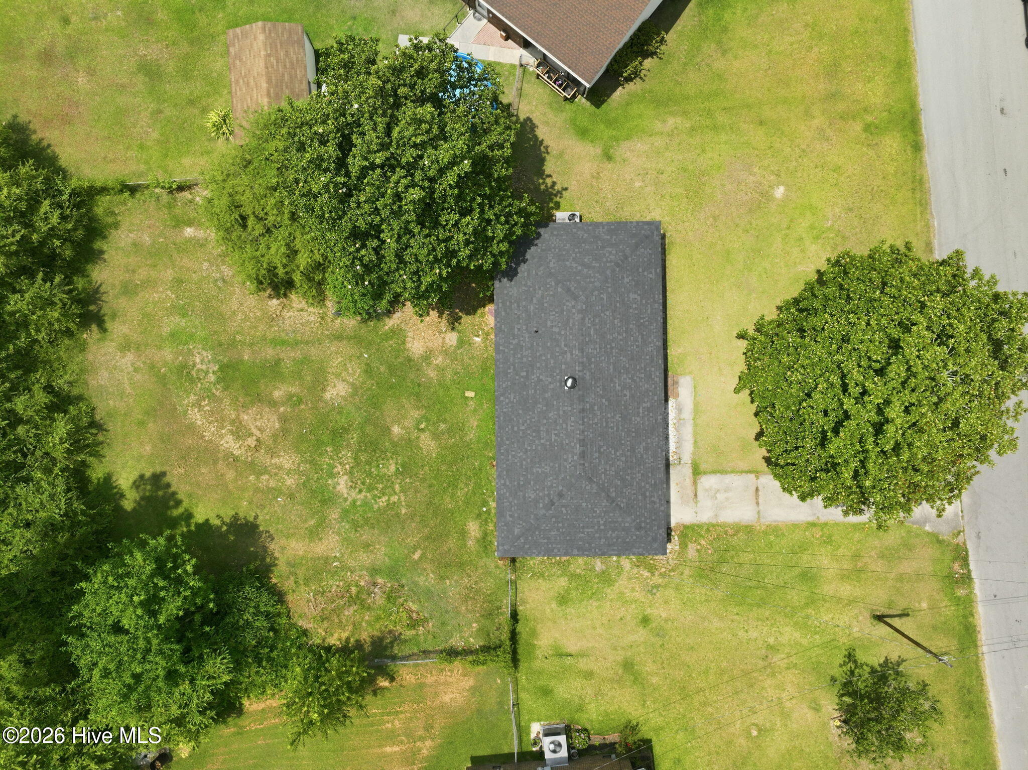 104 Yorkshire Drive Property Photo 35