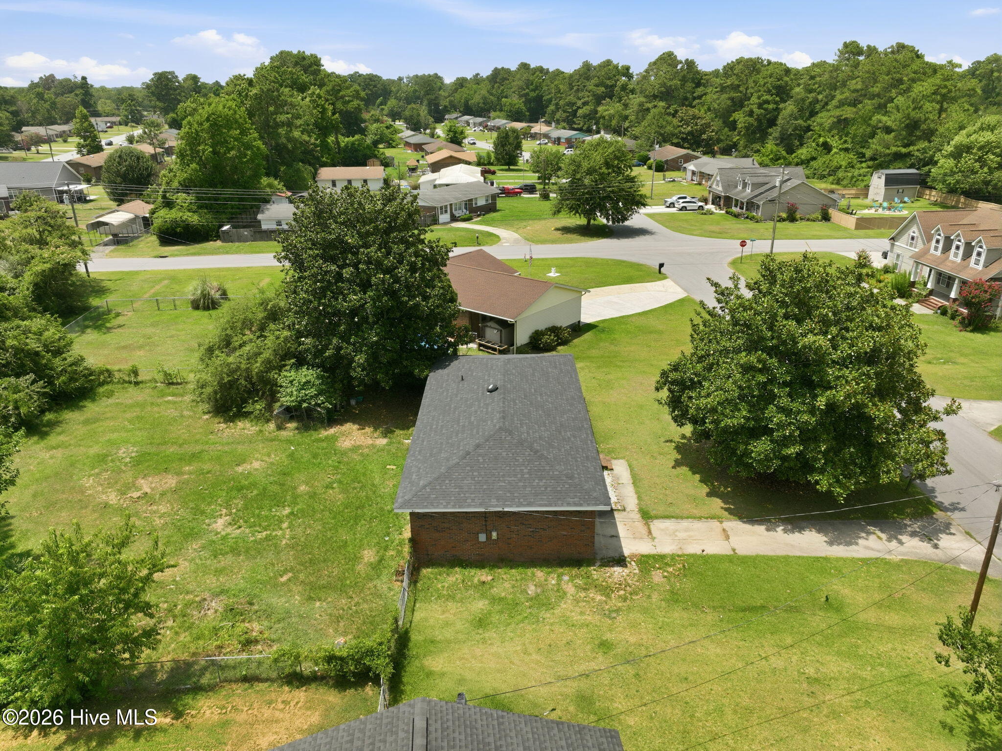 104 Yorkshire Drive Property Photo 36