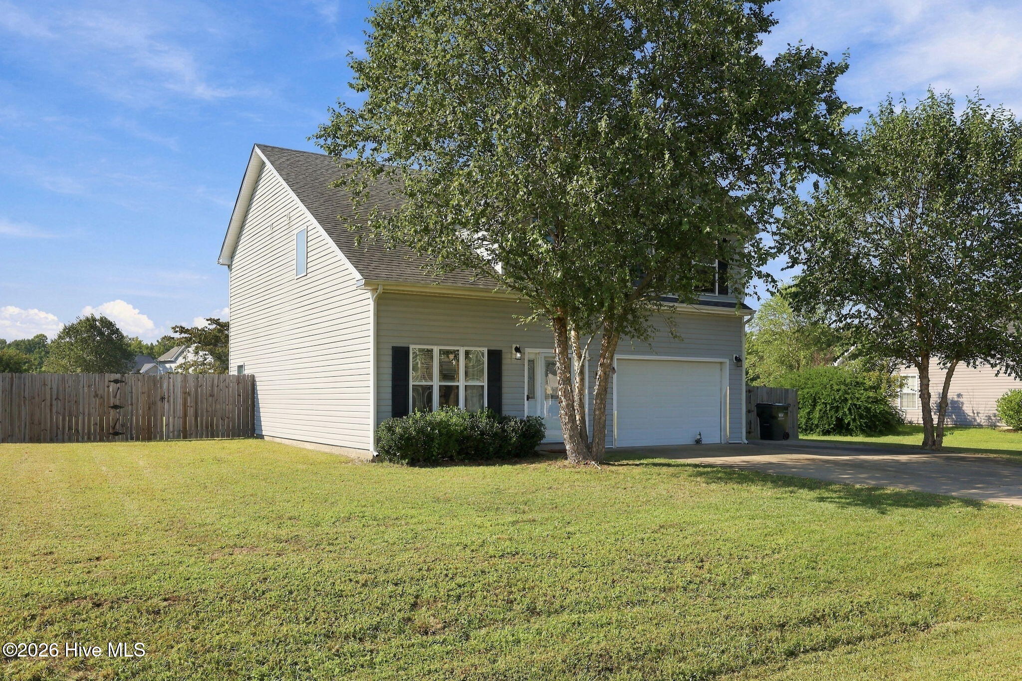 113 Bay Leaf Drive Property Photo 3