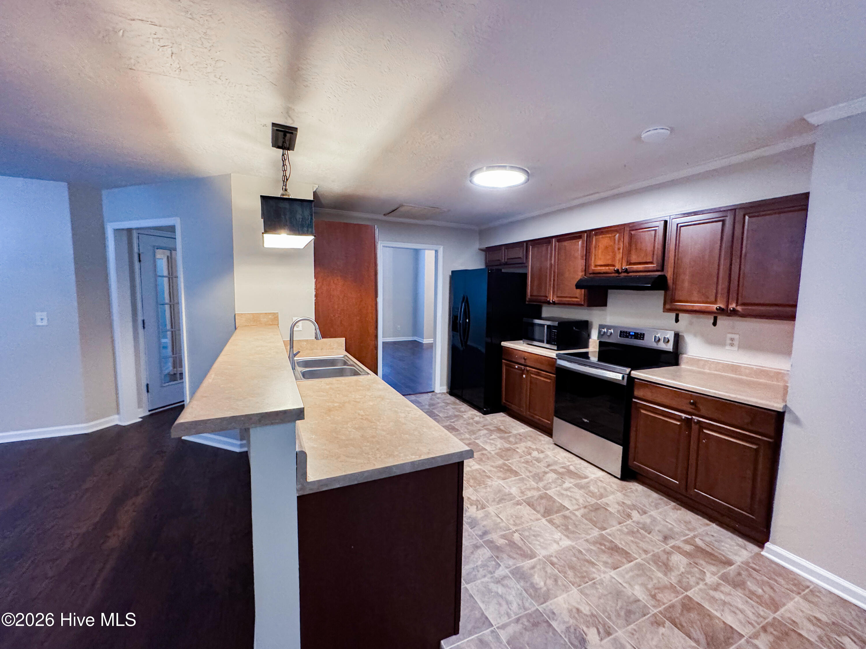 2928 Arrowwood Circle Property Photo 8