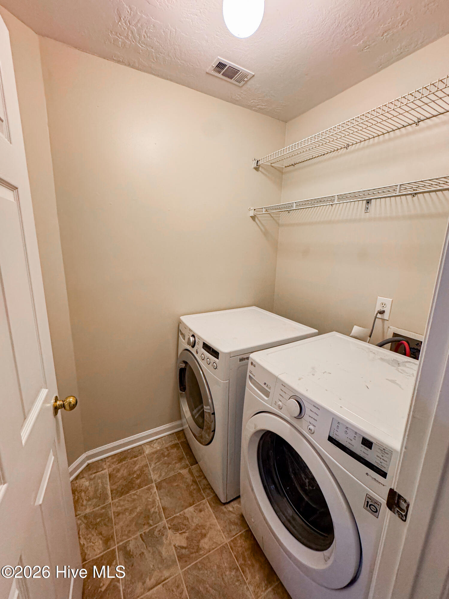 2928 Arrowwood Circle Property Photo 10