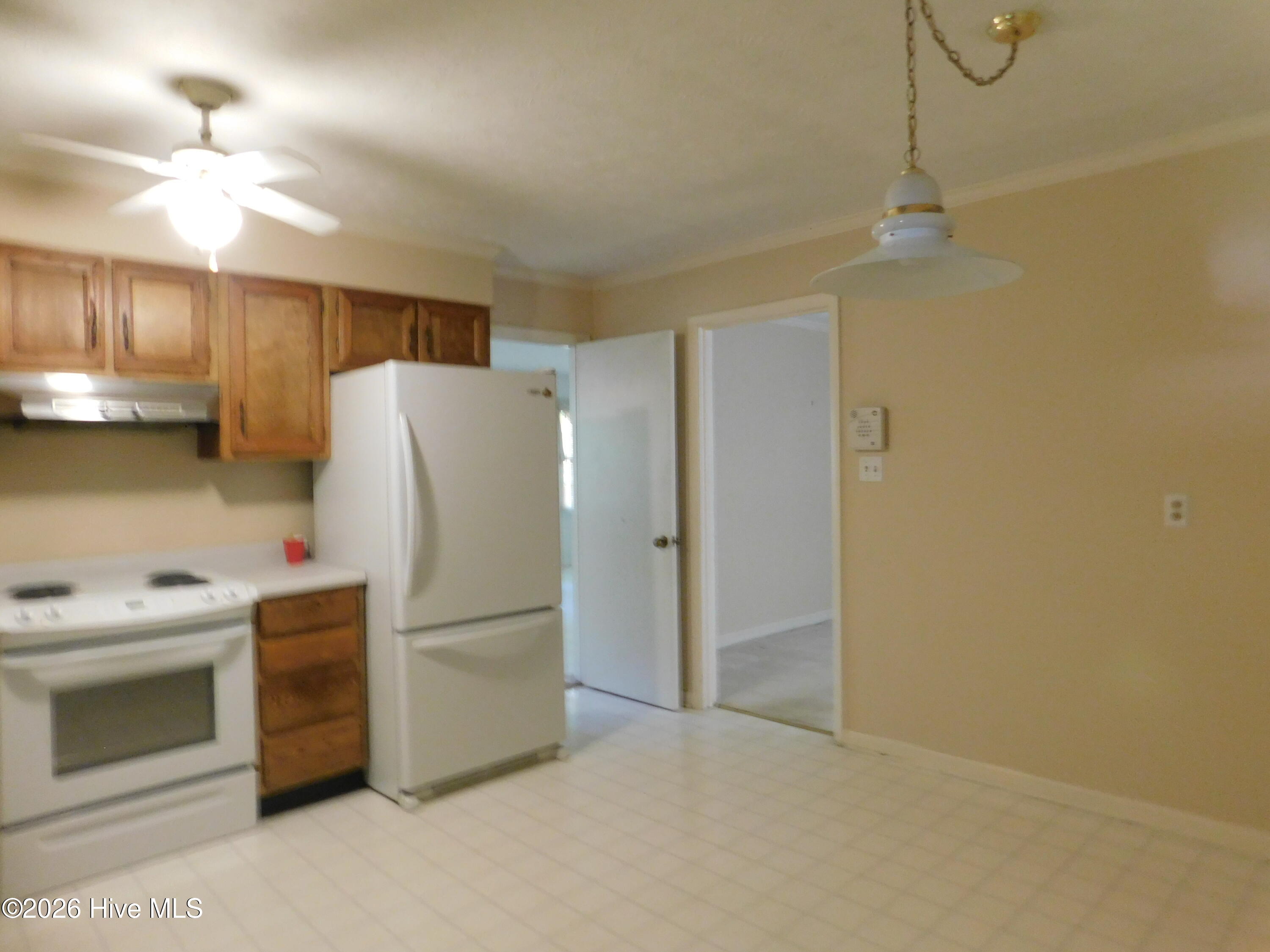 12460 Laurelcrest Road Property Photo 9